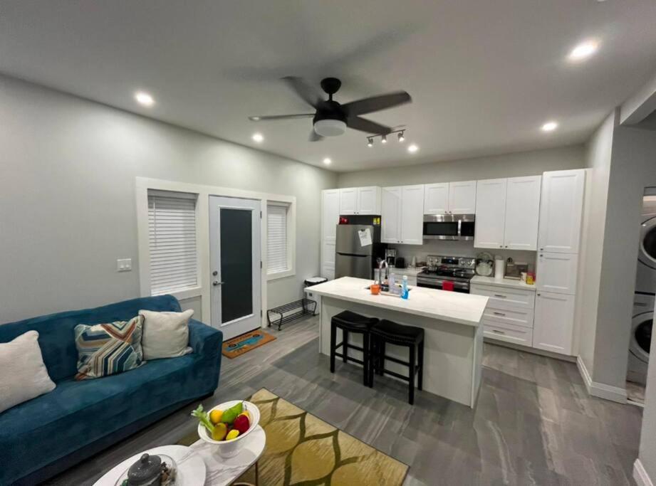 Cambridge Vacations - Home in Cambridge - Detached - Property Image 1