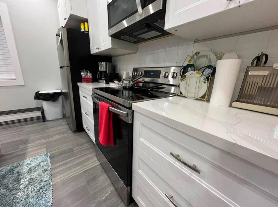 Cambridge Vacations - Home in Cambridge - Detached - Property Image 10