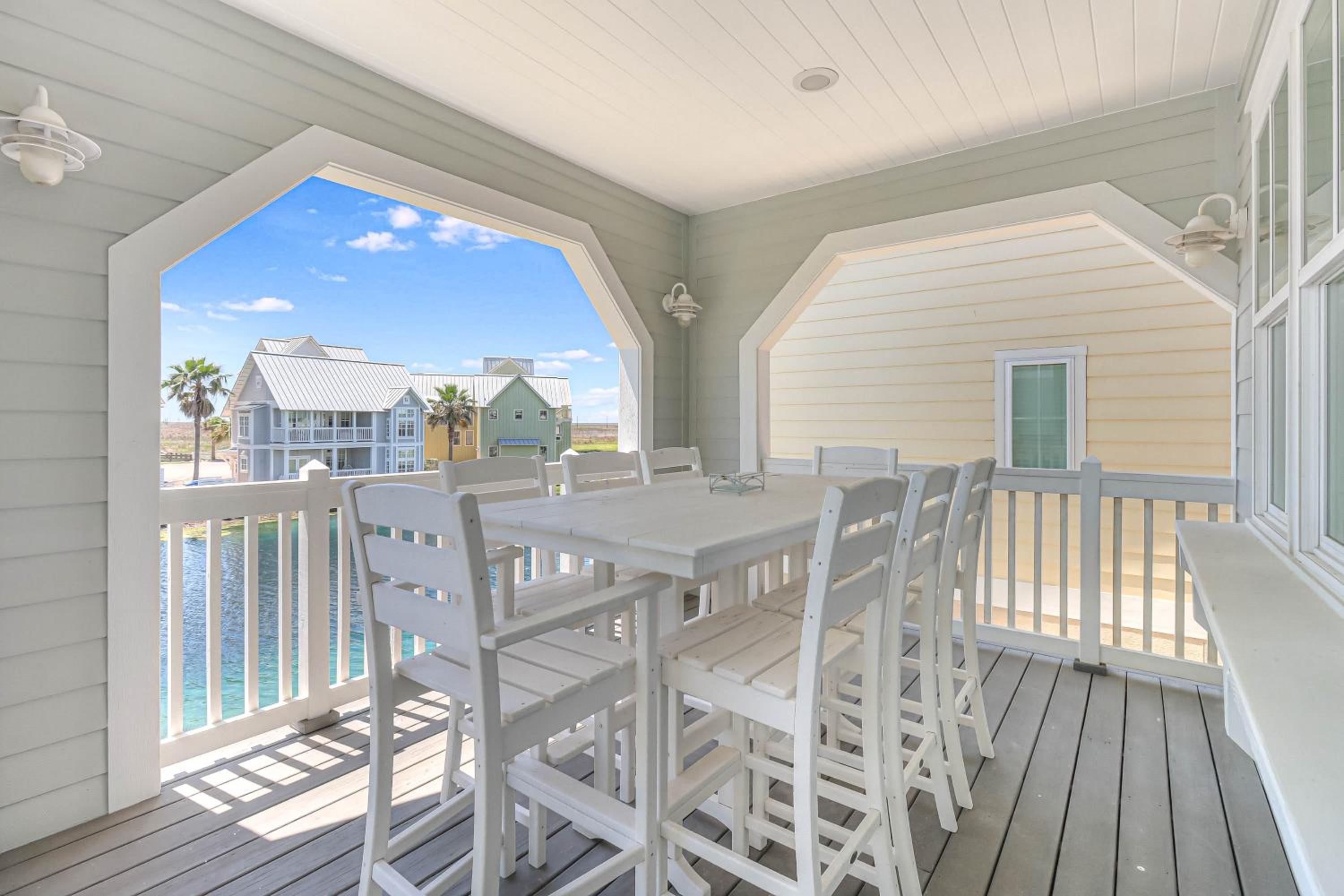 Beached Inn 236 BE