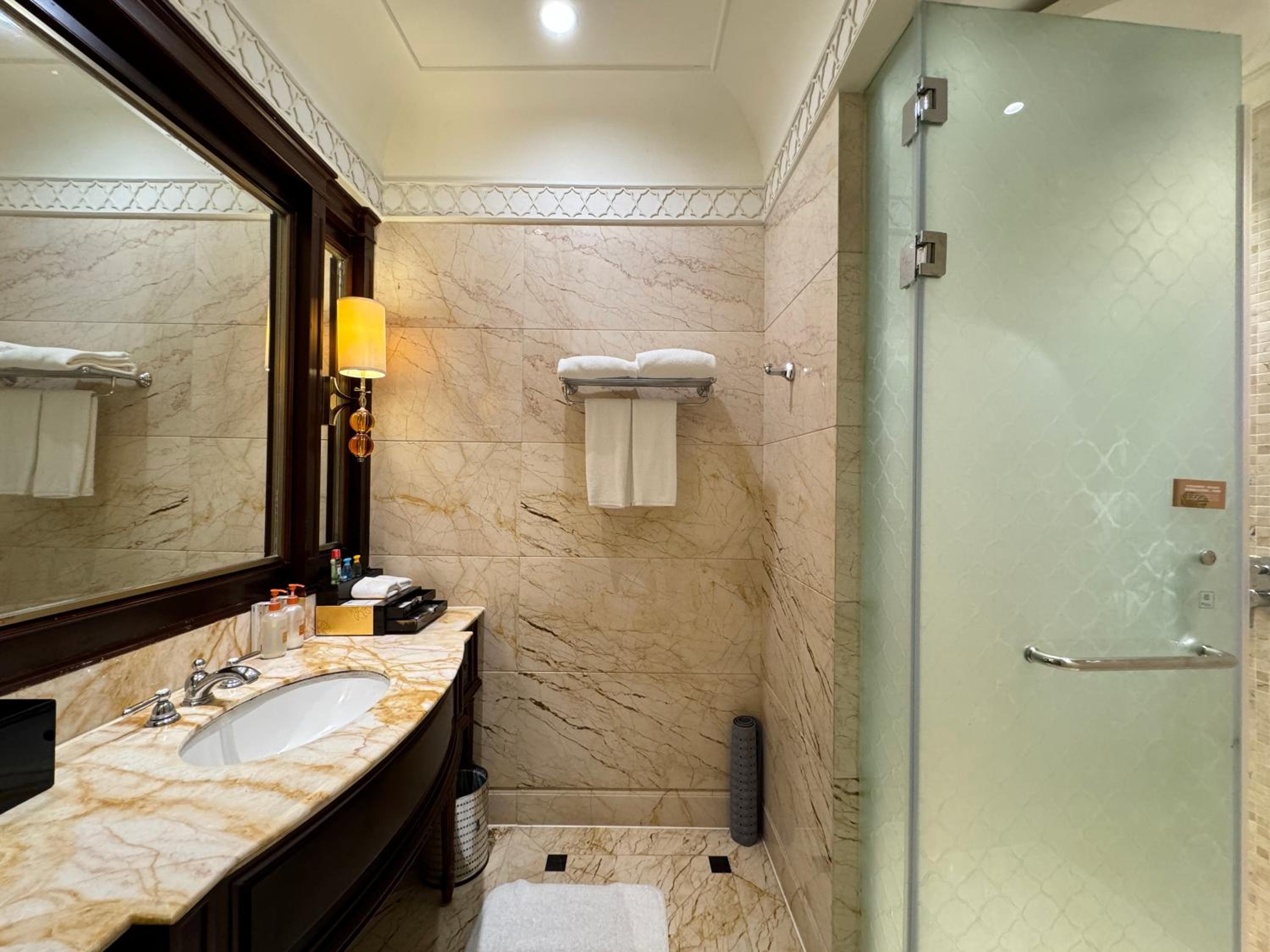 Crowne Plaza Resort Sanya Bay by IHG