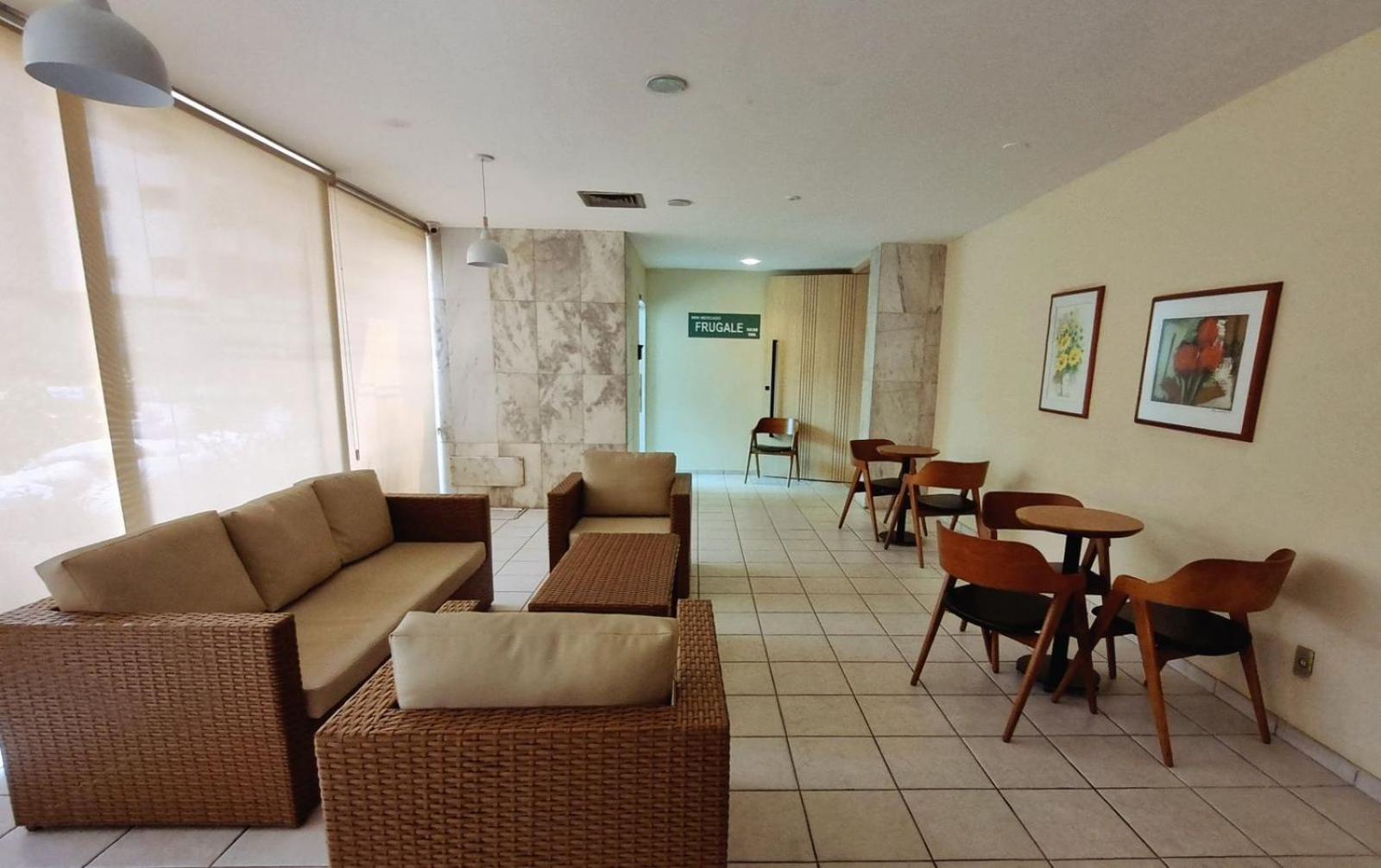 Apart Hotel 2 quadras da praia