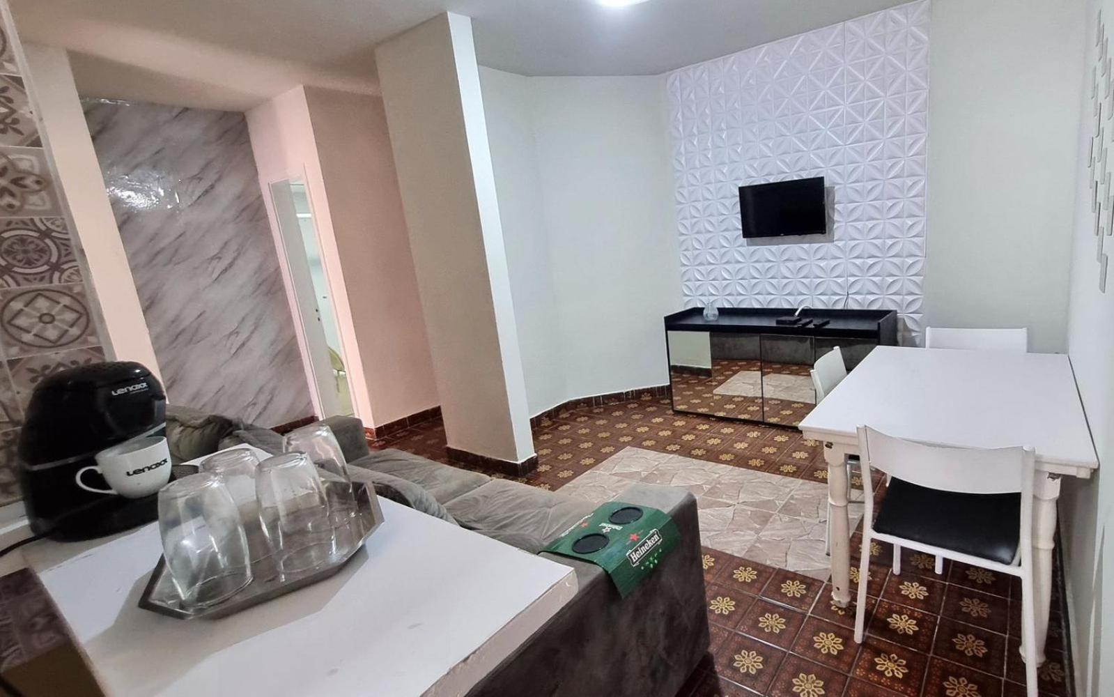 Apart Hotel 2 quadras da praia