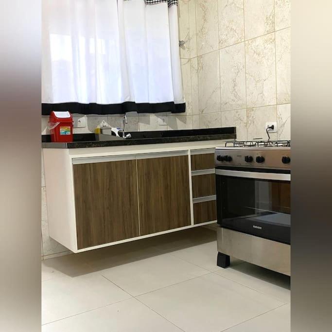 Casa Completa individual em Peruibe 2 Quartos