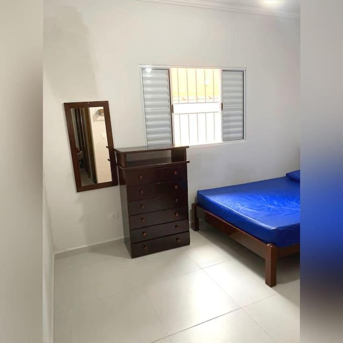 Casa Completa individual em Peruibe 2 Quartos