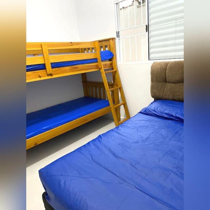Casa Completa individual em Peruibe 2 Quartos