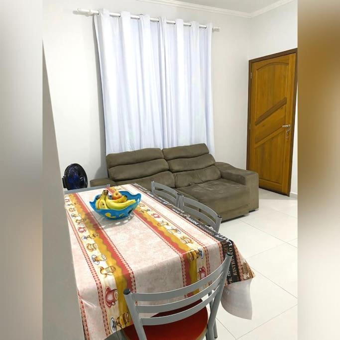 Casa Completa individual em Peruibe 2 Quartos