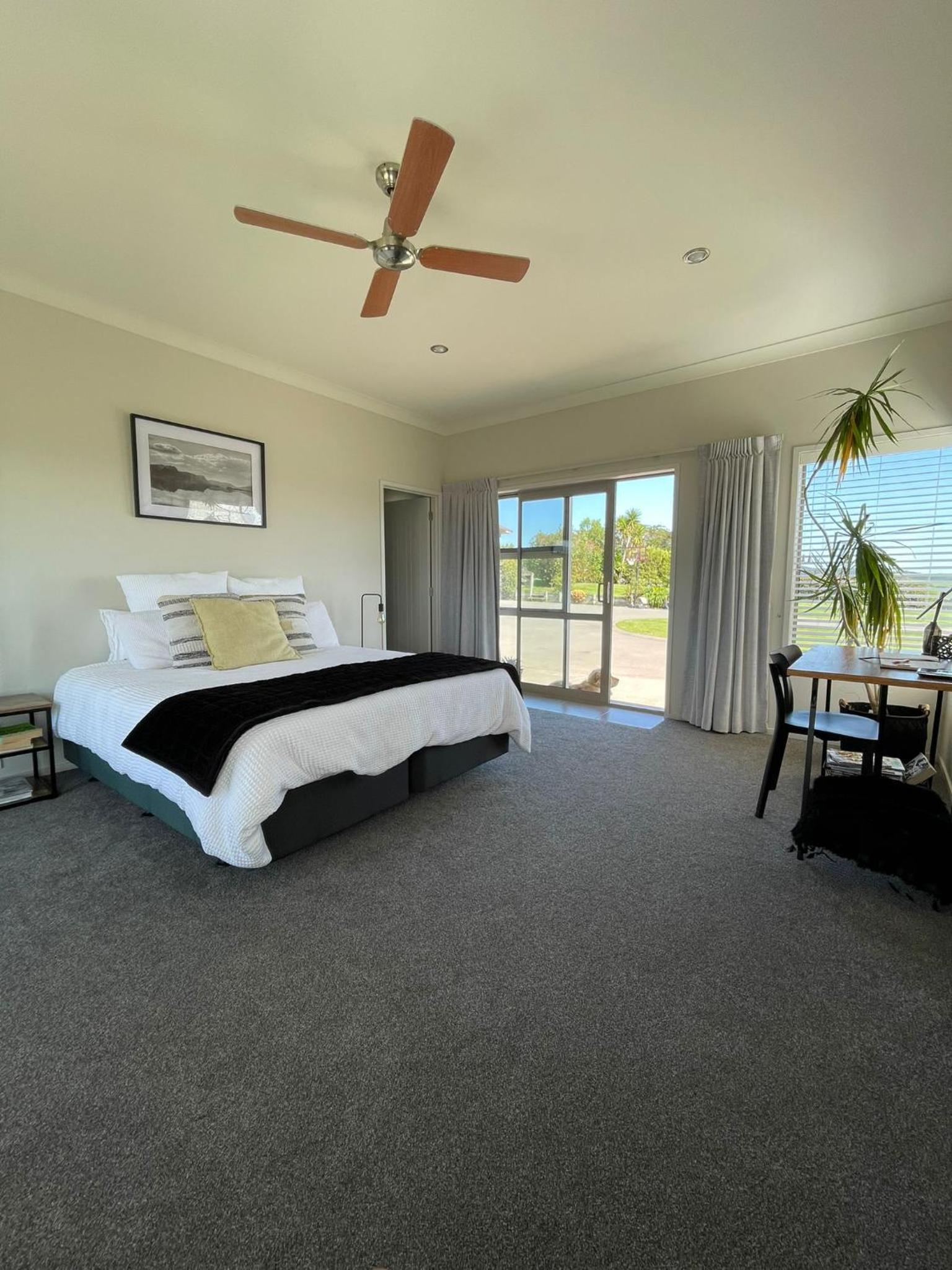 Views to unwind - self contained unit w/king bed view 2