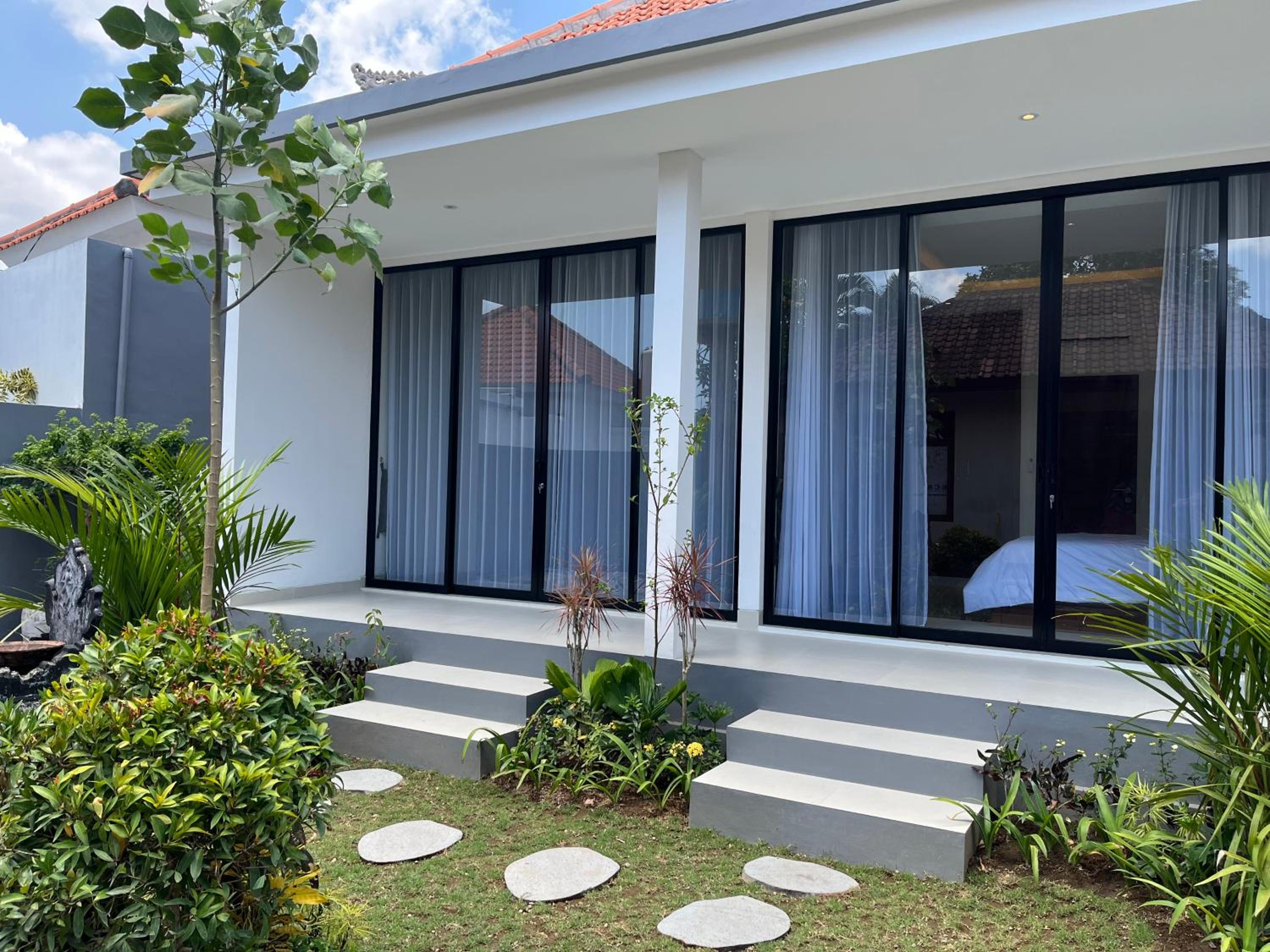 Clara Guest House Canggu view 3