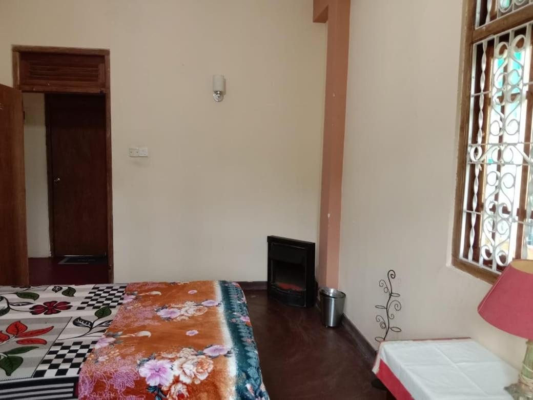 Shane HomeStay