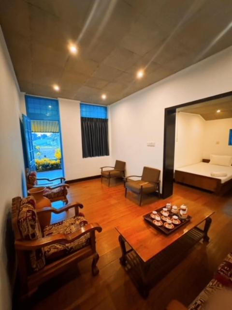 Hostel Bungalow