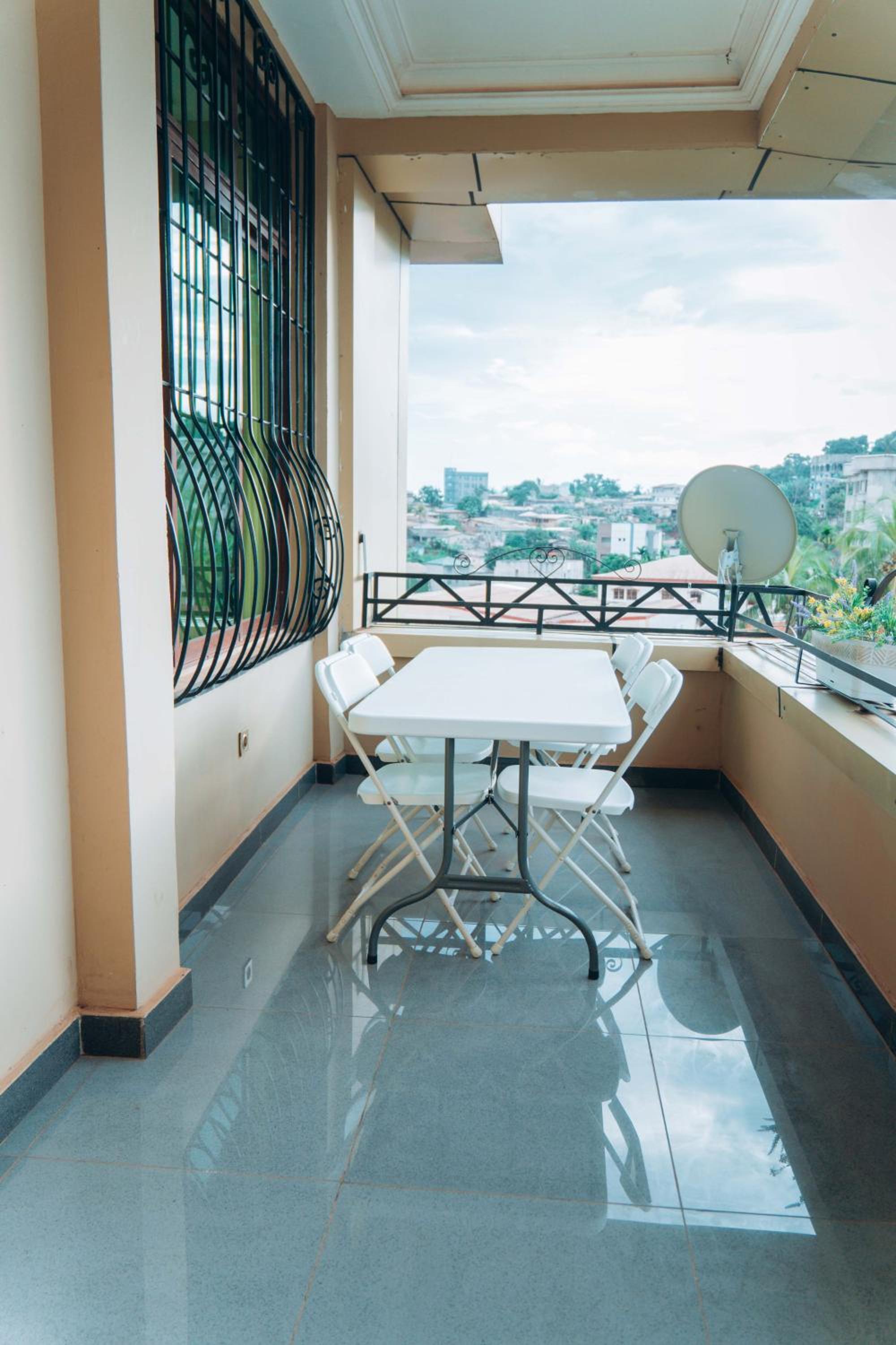 Bekeching Residence - Bastos Yaoundé