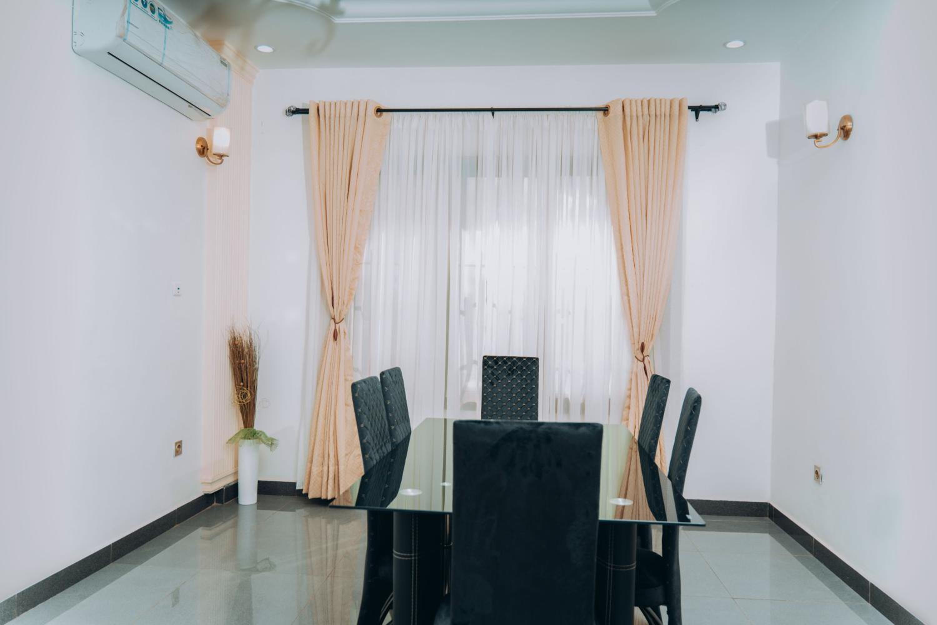 Bekeching Residence - Bastos Yaoundé