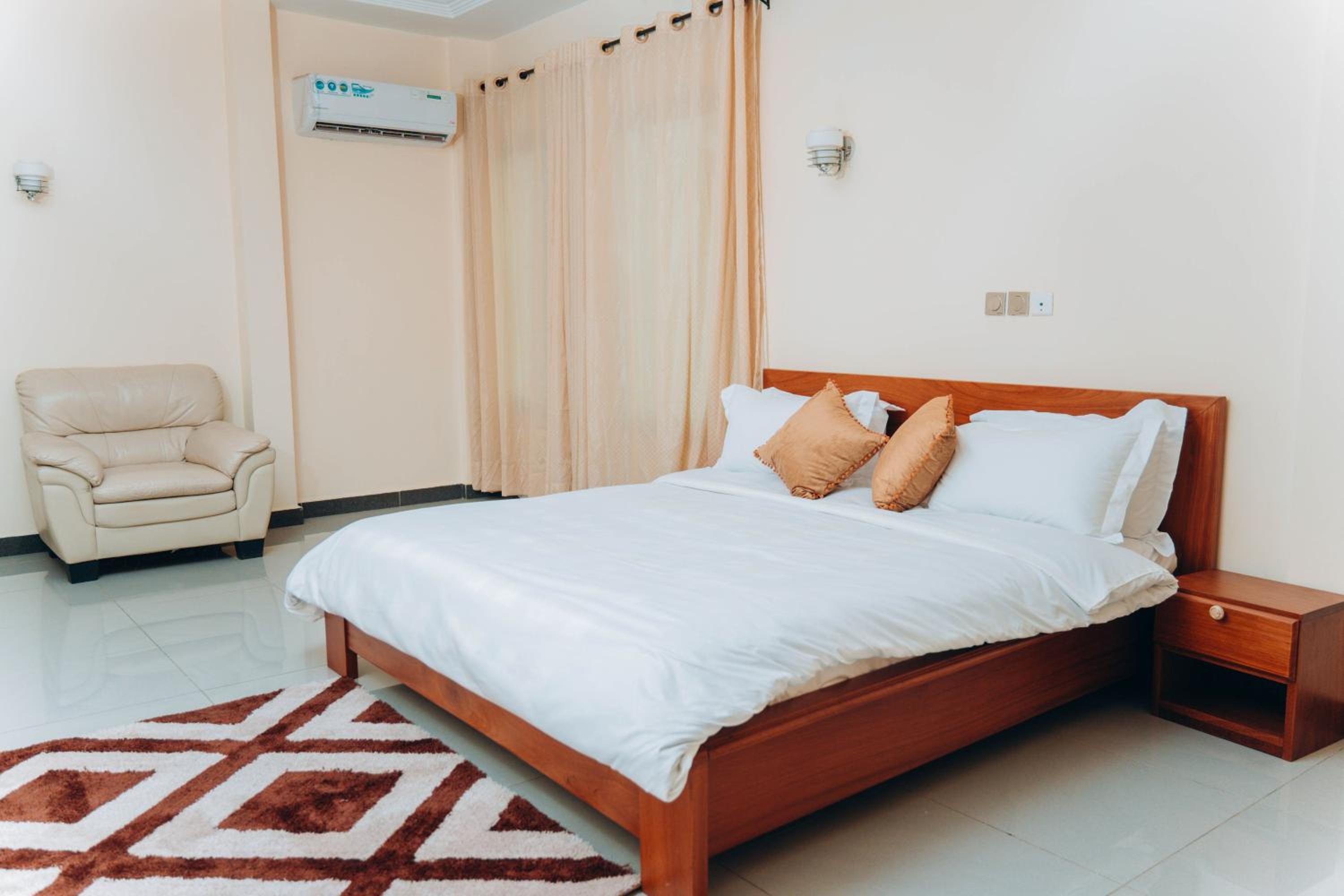 Bekeching Residence - Bastos Yaoundé