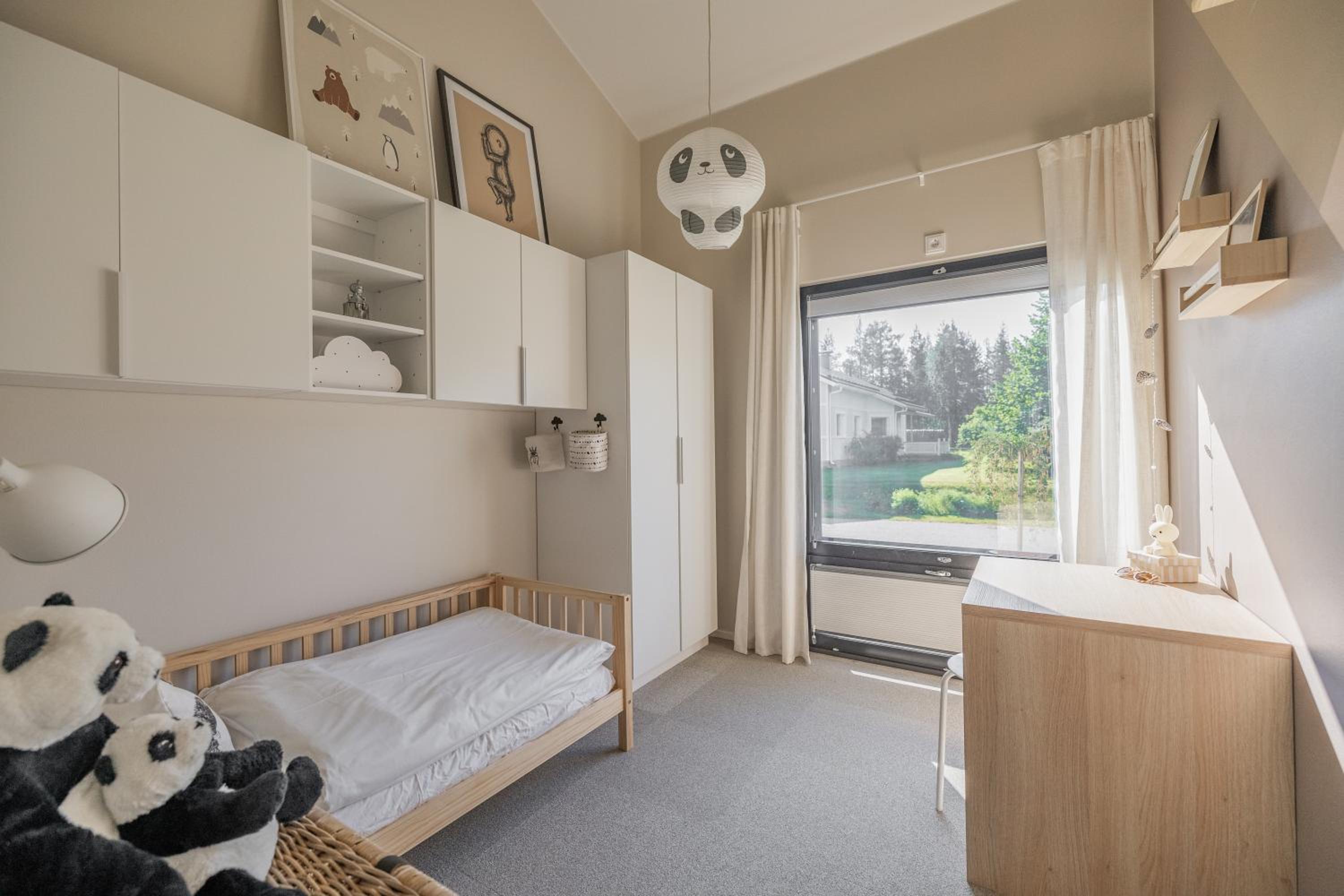 Arctic Birch City Villa