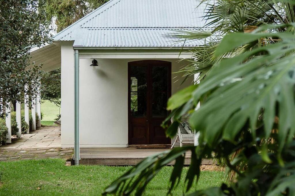 Old Duninald House - Historic Farmhouse Experience