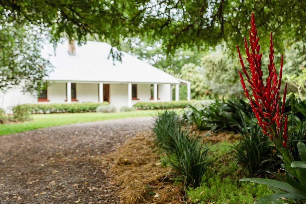 Old Duninald House - Historic Farmhouse Experience