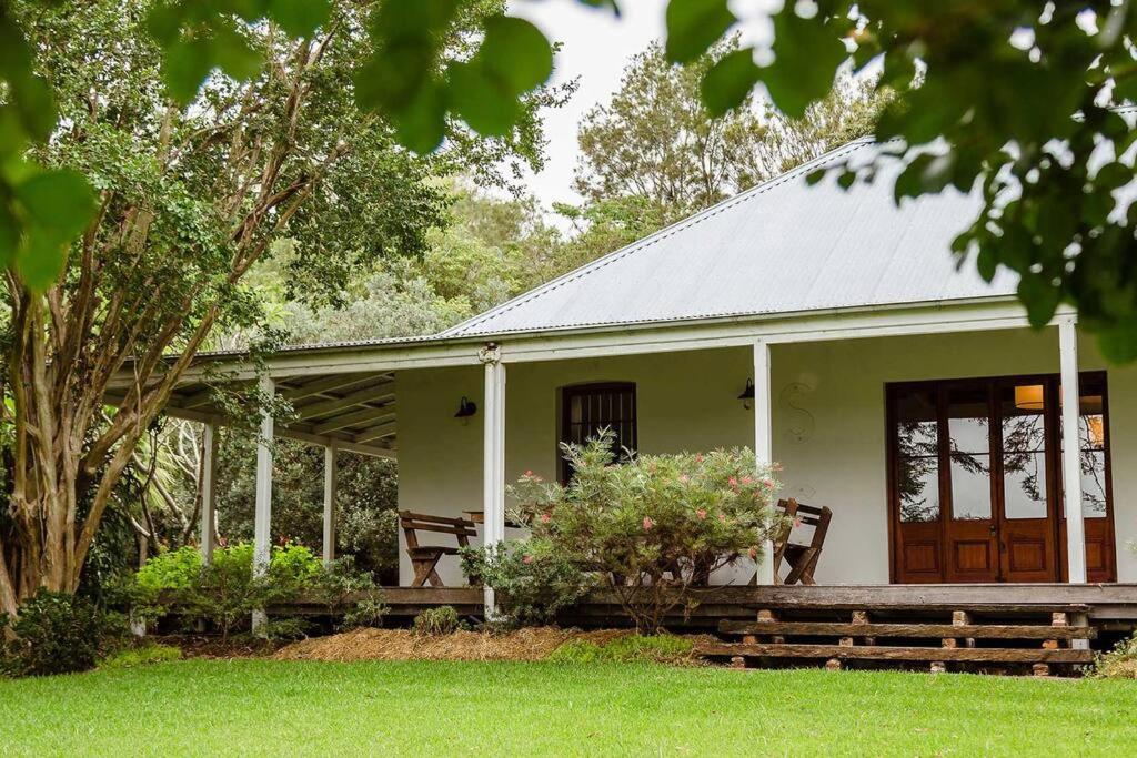 Old Duninald House - Historic Farmhouse Experience