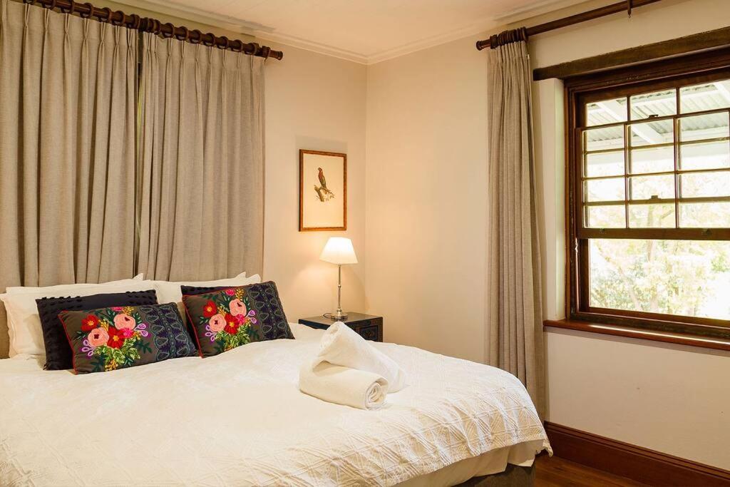 Old Duninald House - Historic Farmhouse Experience