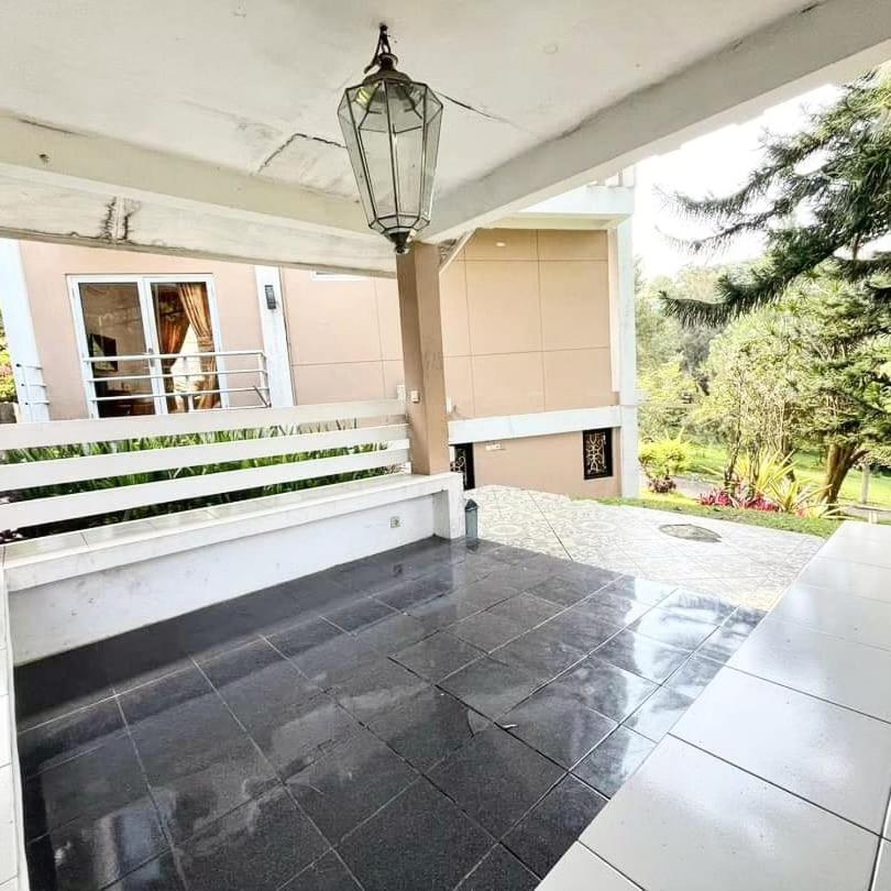 Private Villa Kota Bunga Puncak view 5