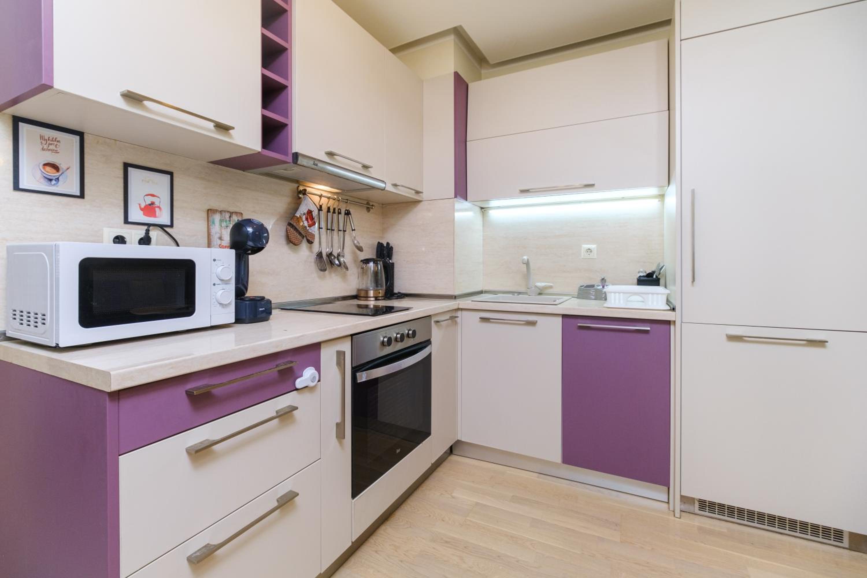 Riverside 2-Bedroom Apartment