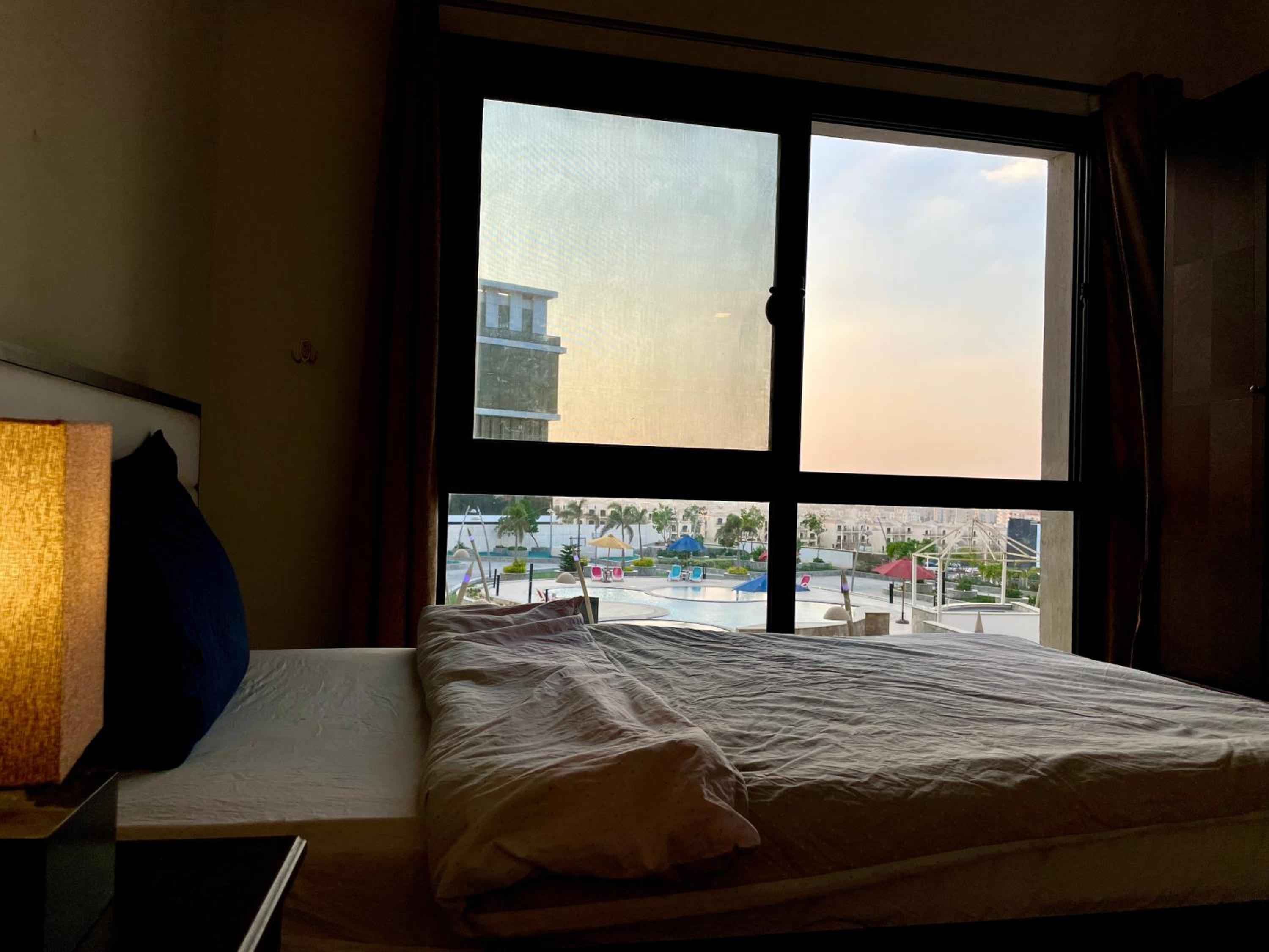 2 Bedrooms Pool View Duplex Across Park Mall