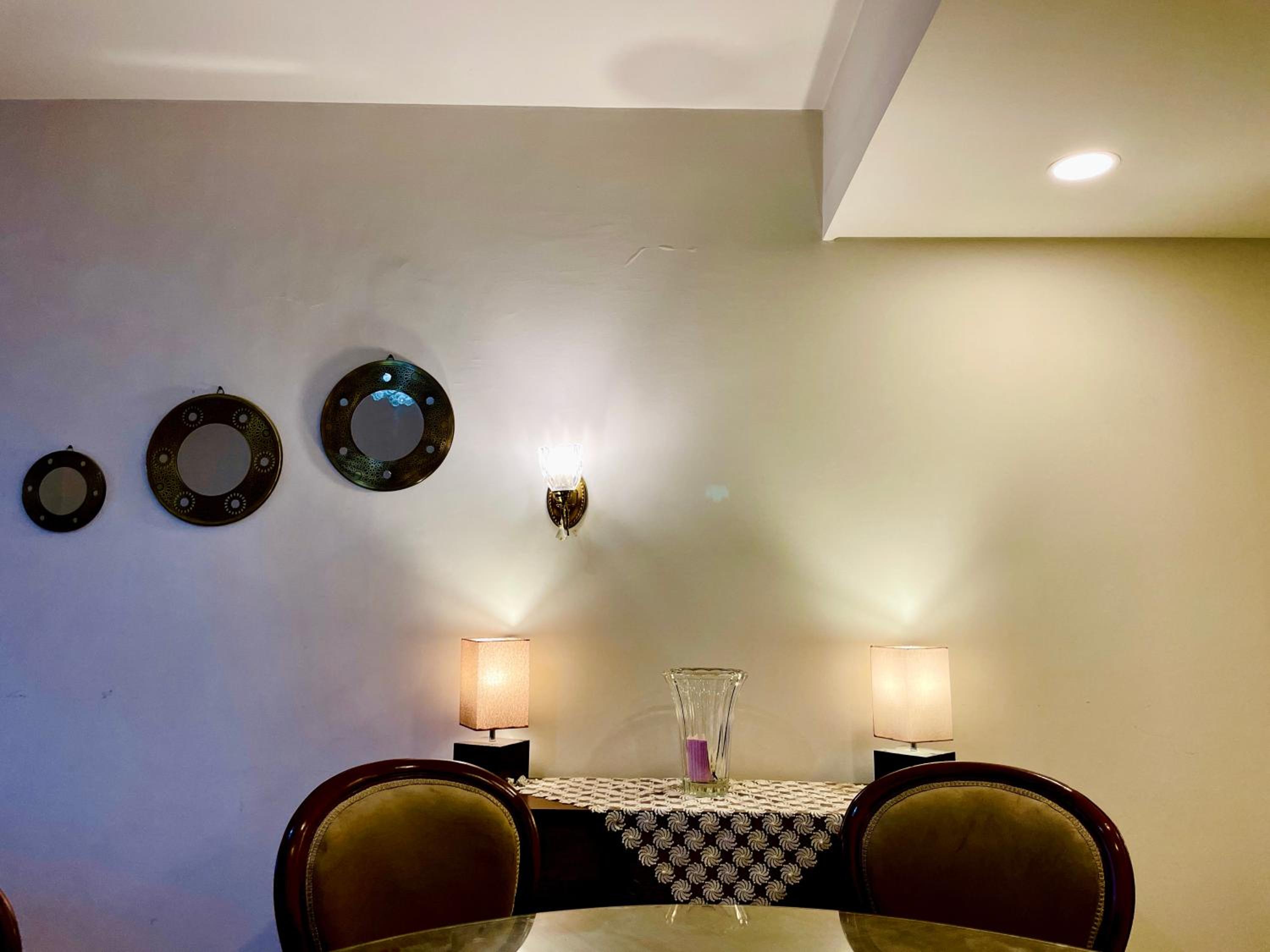 2 Bedrooms Pool View Duplex Across Park Mall