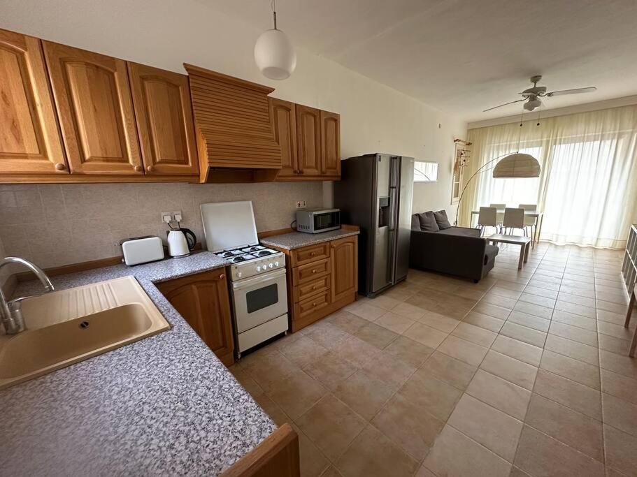 Bizzilla - Family Friendly Maisonette view 5