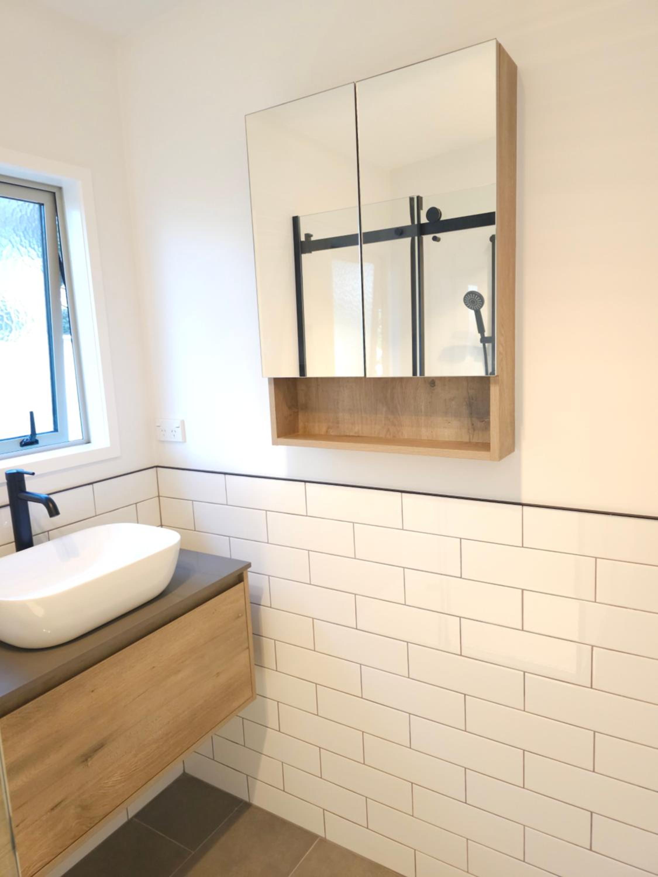 Stylish Seabreeze Getaway view 4