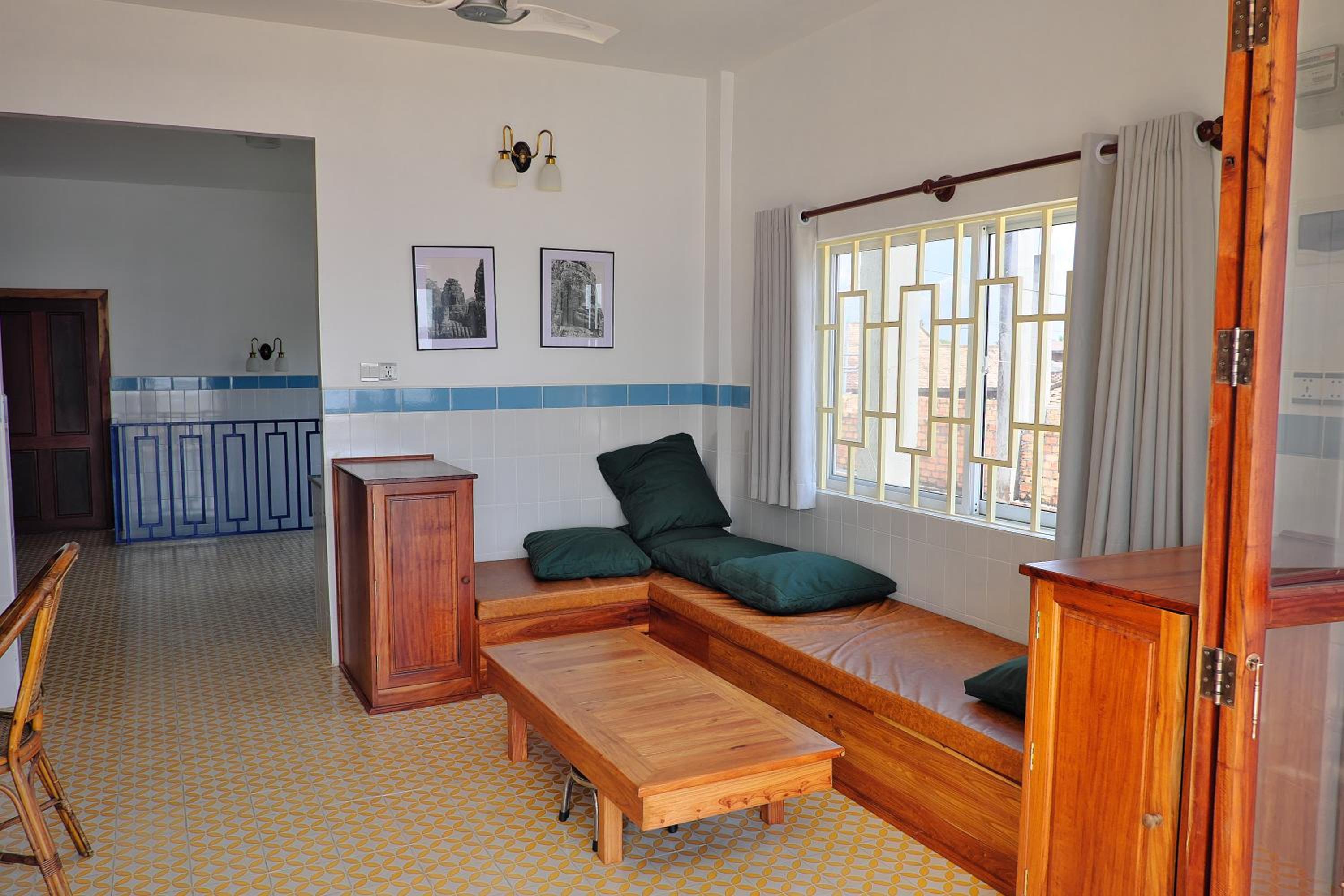 Dary's Village Guesthouse & Restaurant