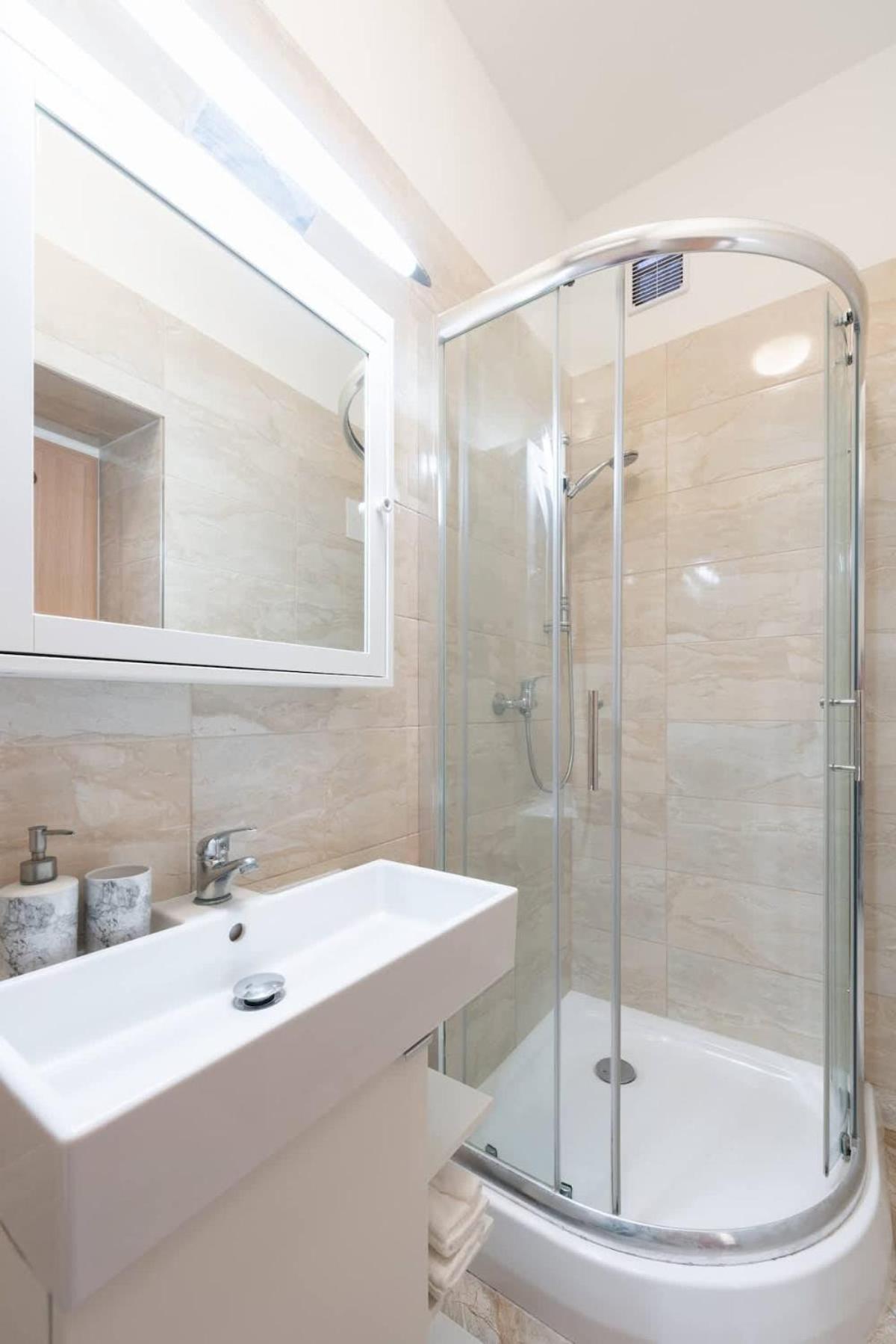 Beautiful Cozy Studio Gem near Old Town