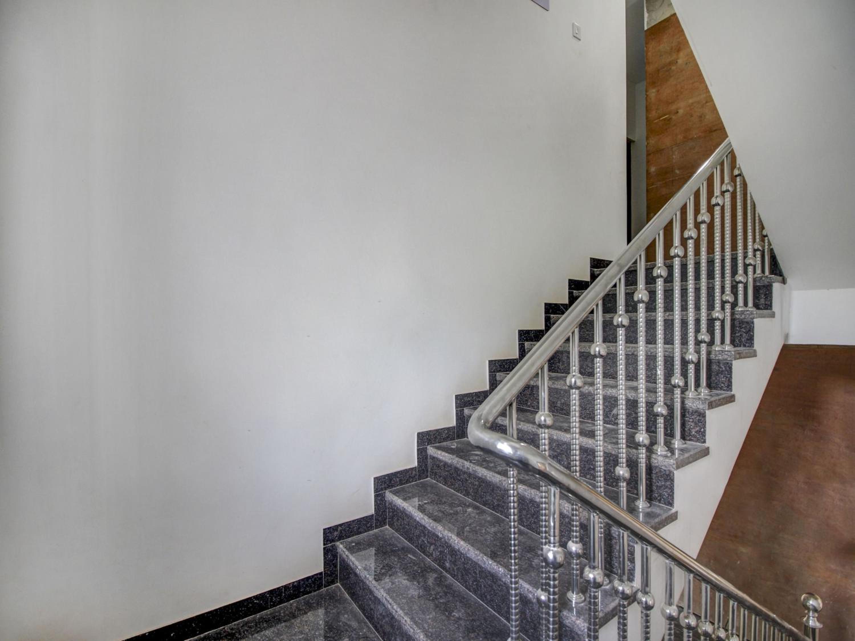 Hotel O Muktesh Chandra view 3