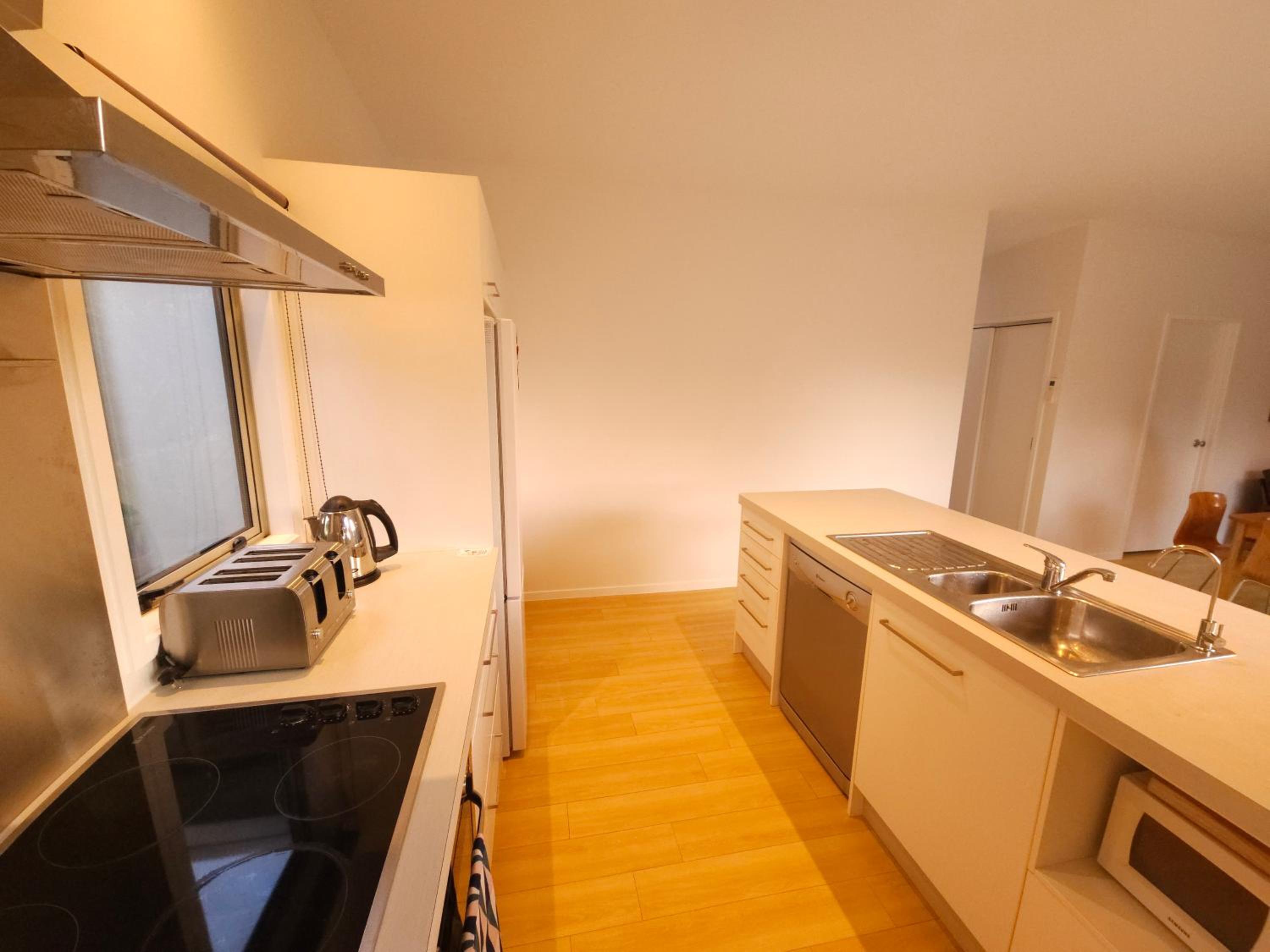 Stylish Seabreeze Getaway view 3