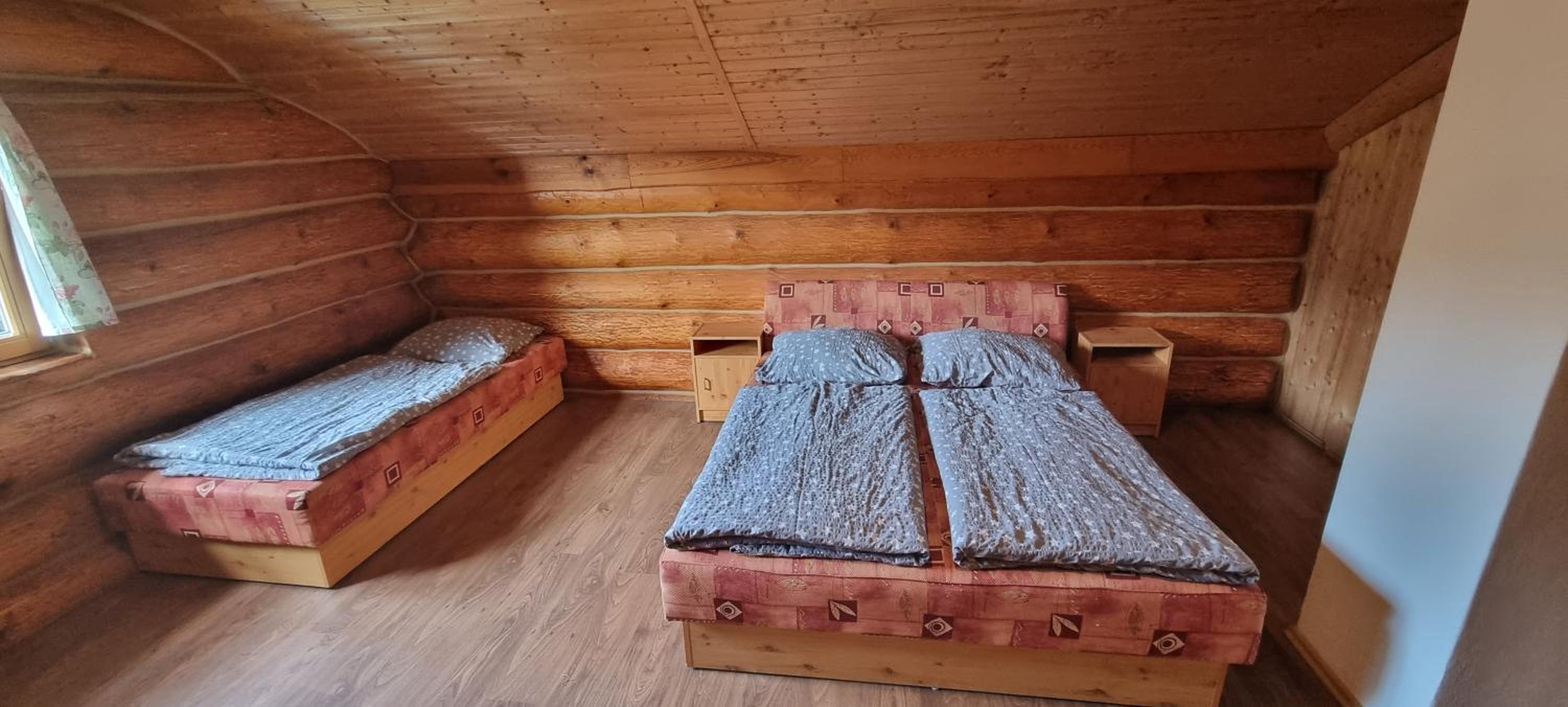 KANADSKY SRUB Stříbrnice