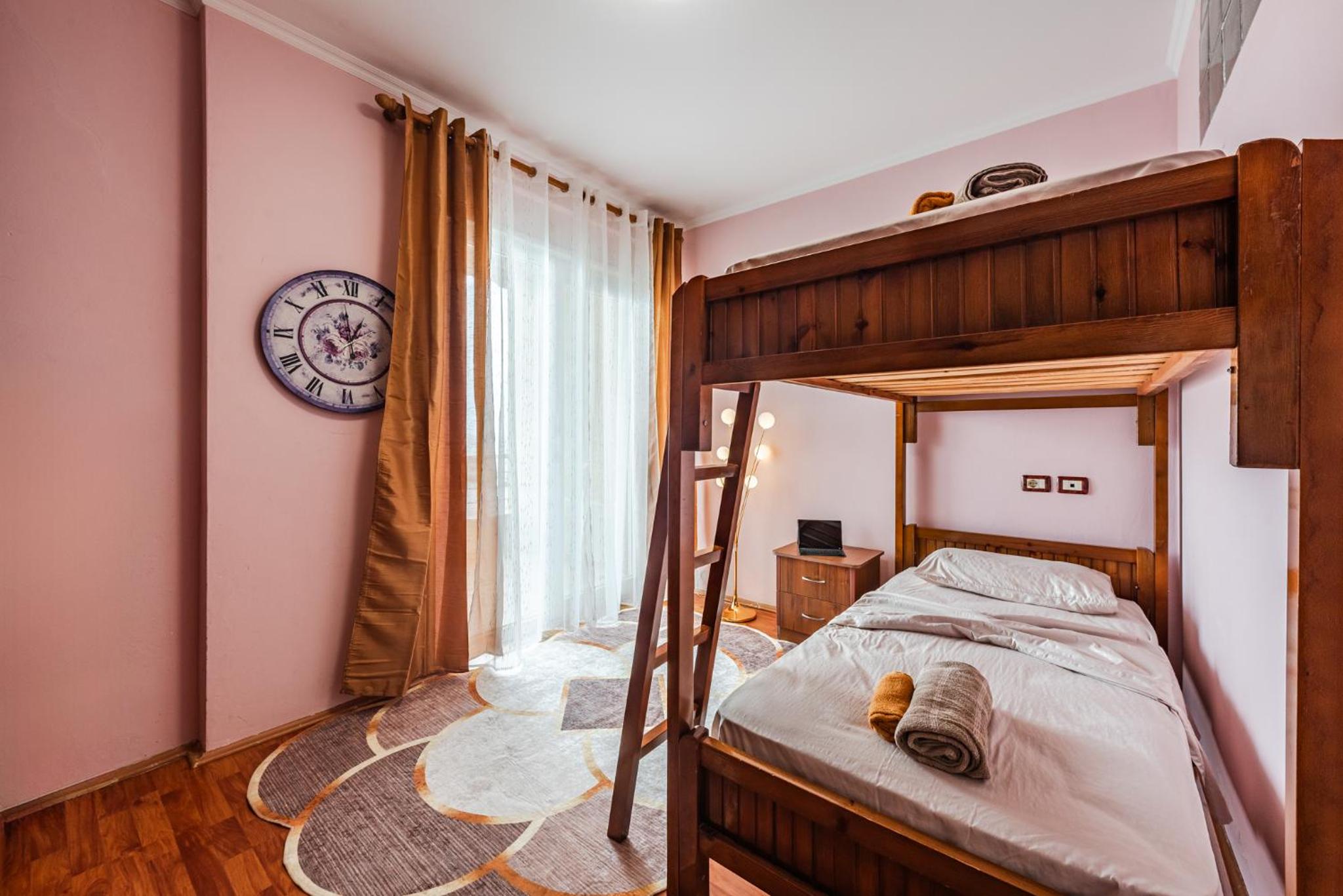 Old Town 2BR with Sea View
