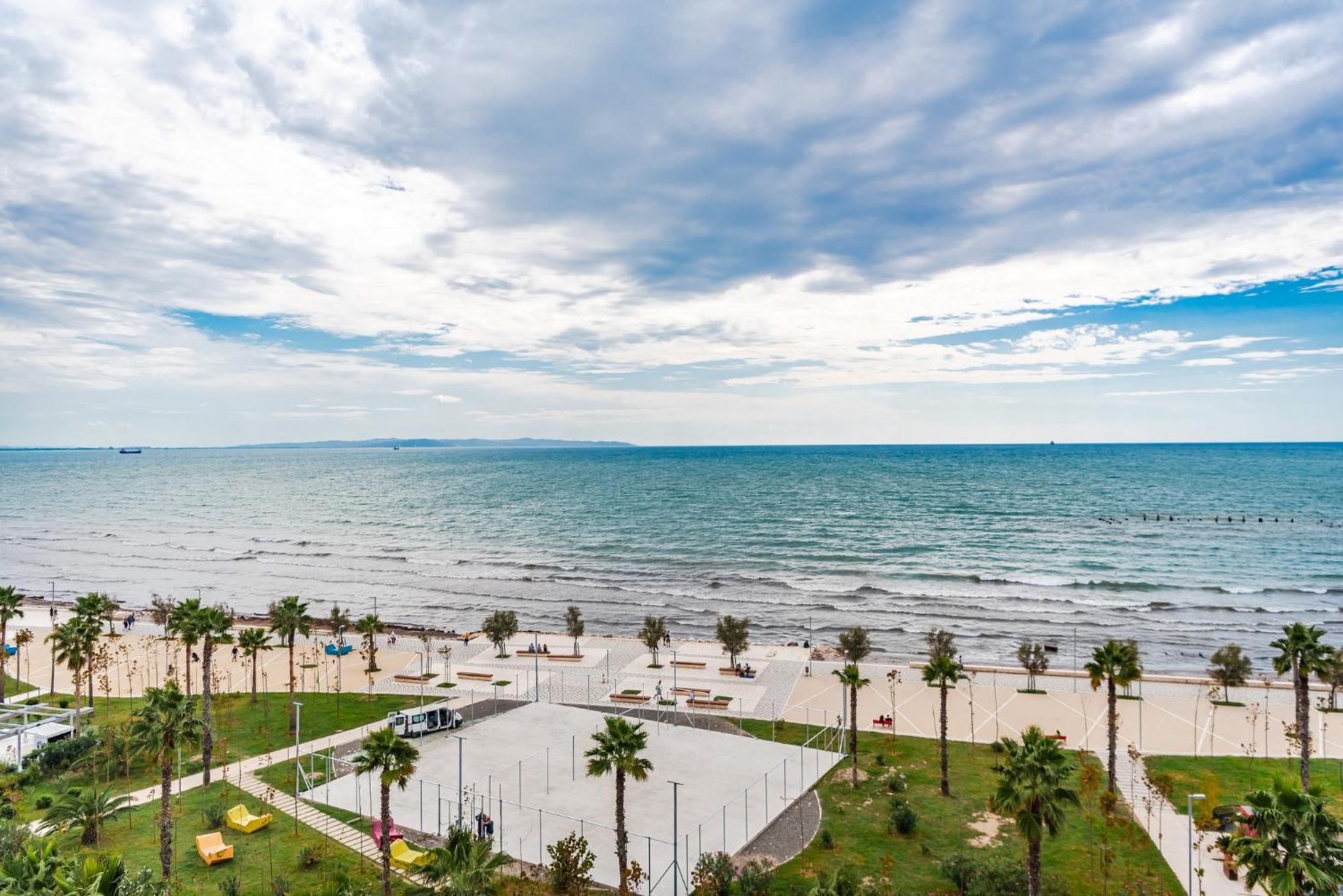Old Town 2BR with Sea View