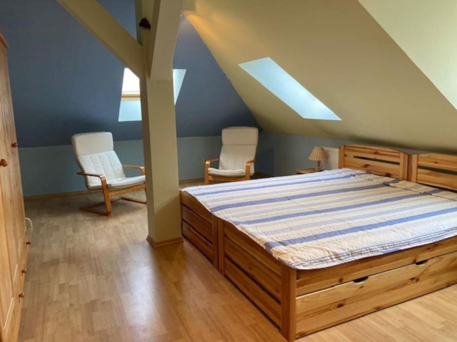 Central Bratislava Spacious 110 m2 Apartment with 4 Private Rooms view 5