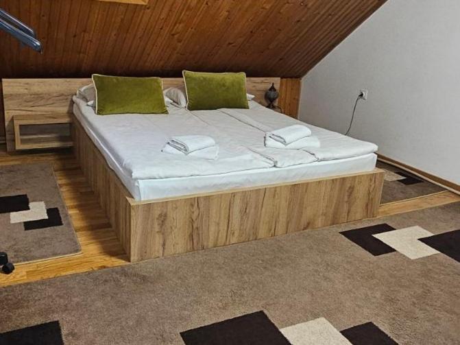 Family apartment with garden