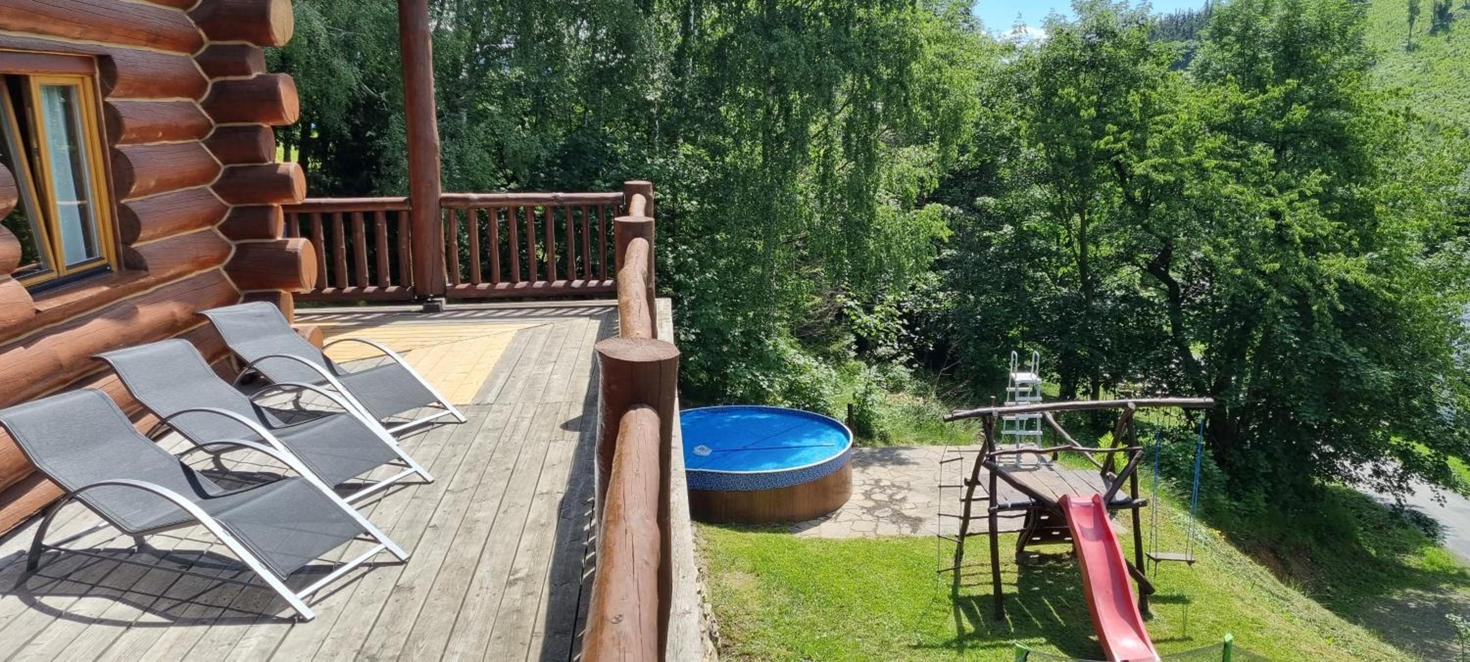 KANADSKY SRUB Stříbrnice