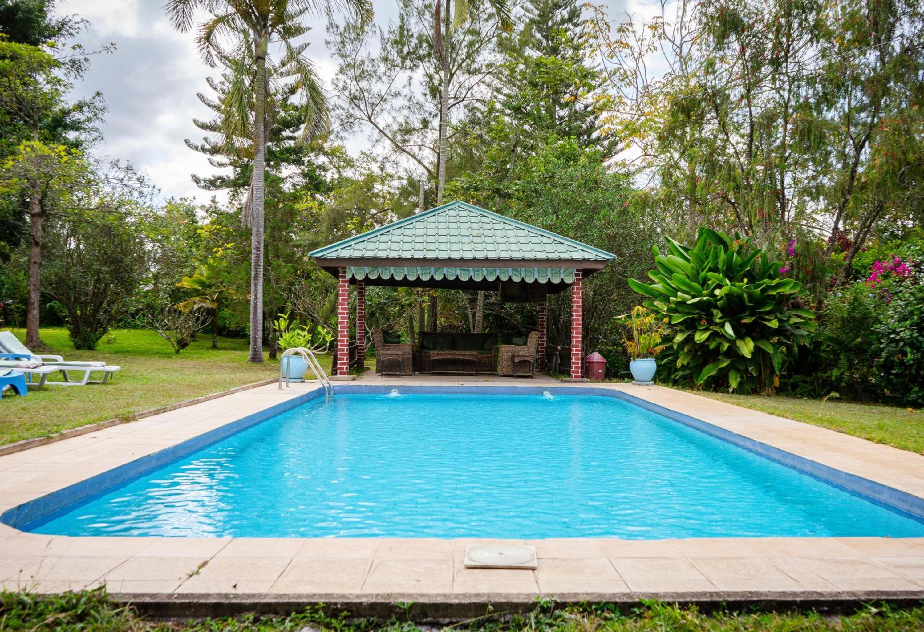 Meru View Lodge