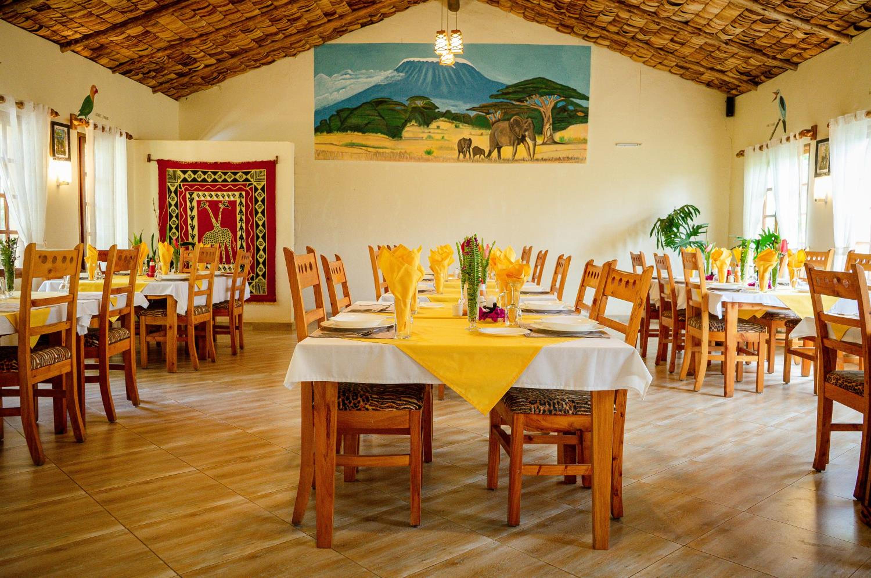 Meru View Lodge, photo 13