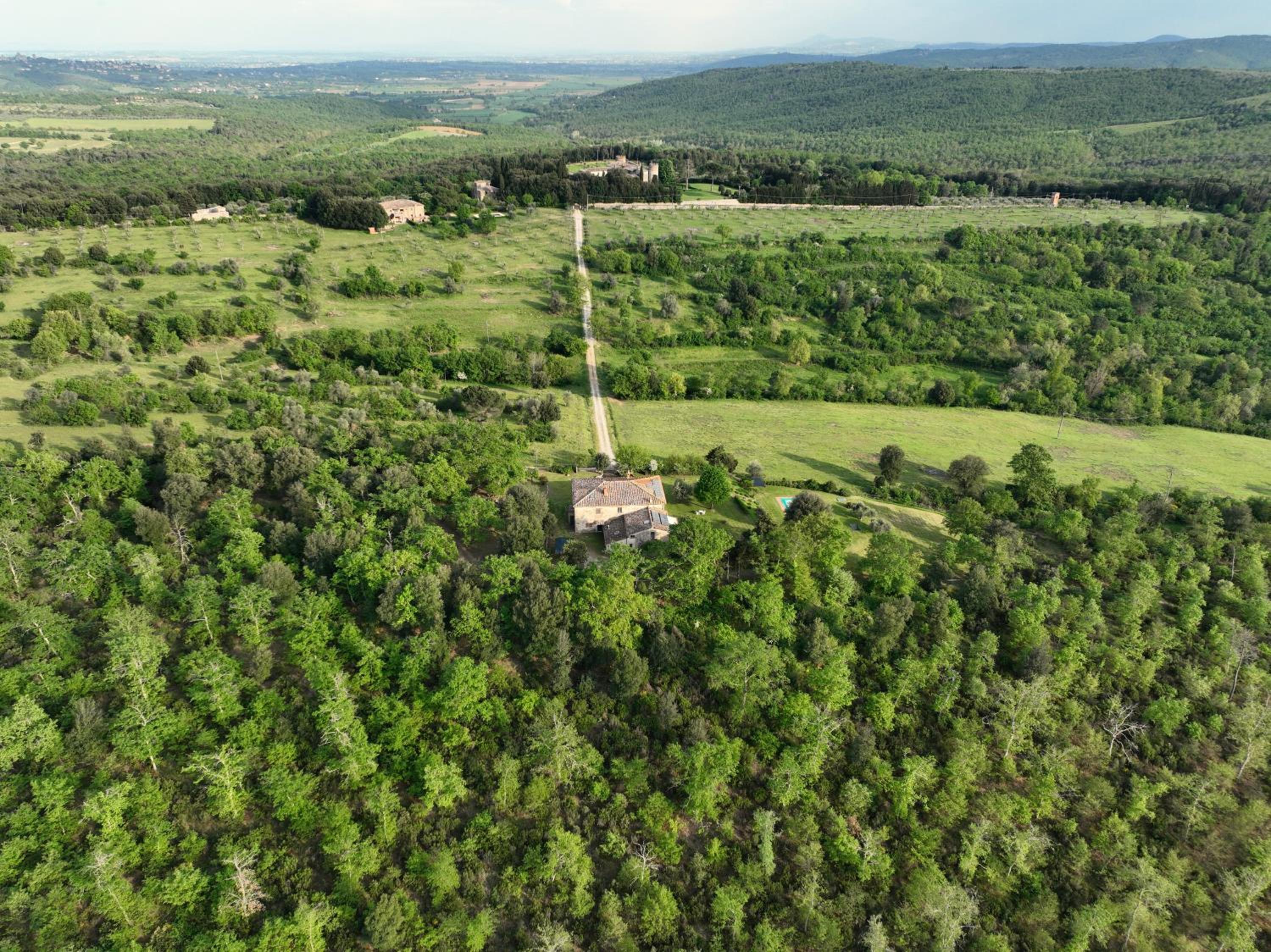 Tuscan Farmhouses at Castello del Calcione Estate