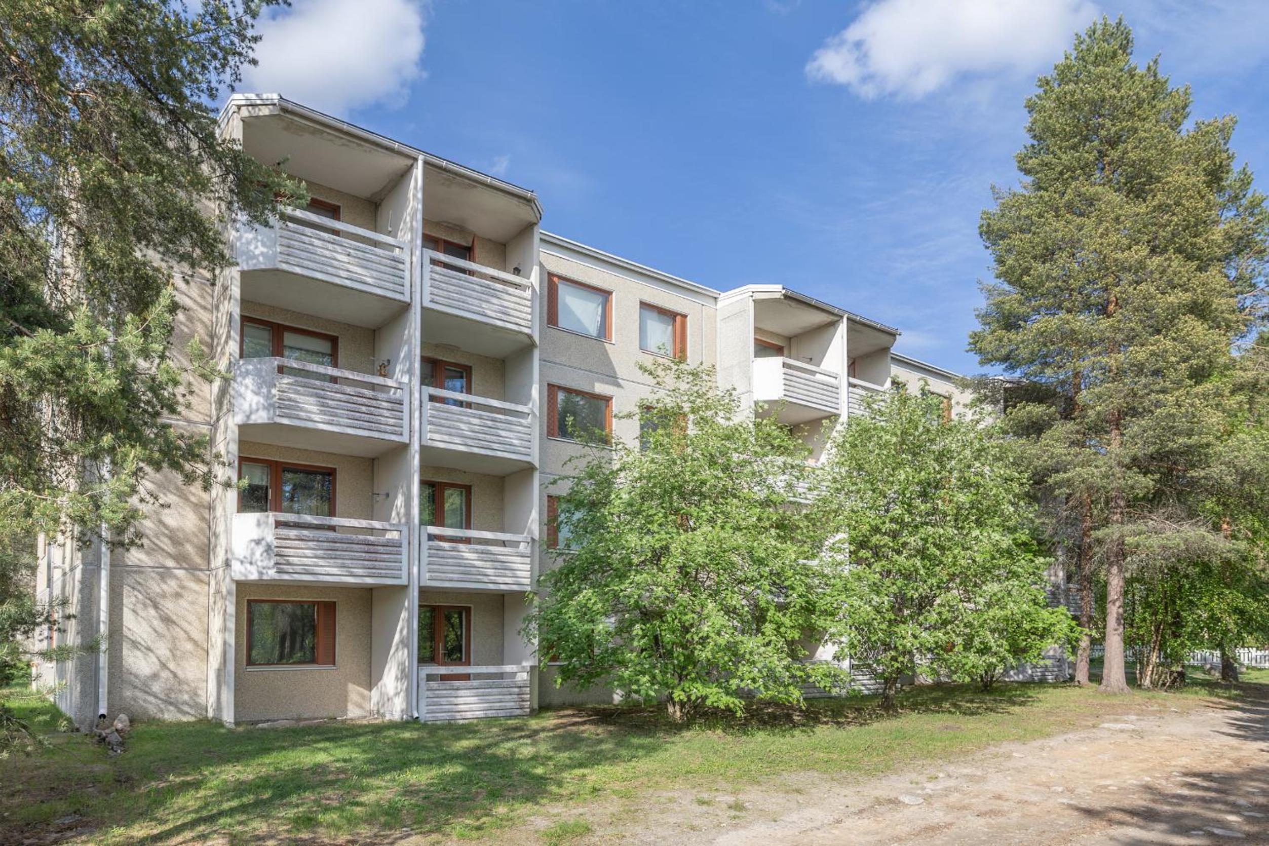 Arctic Holiday Apartments 6