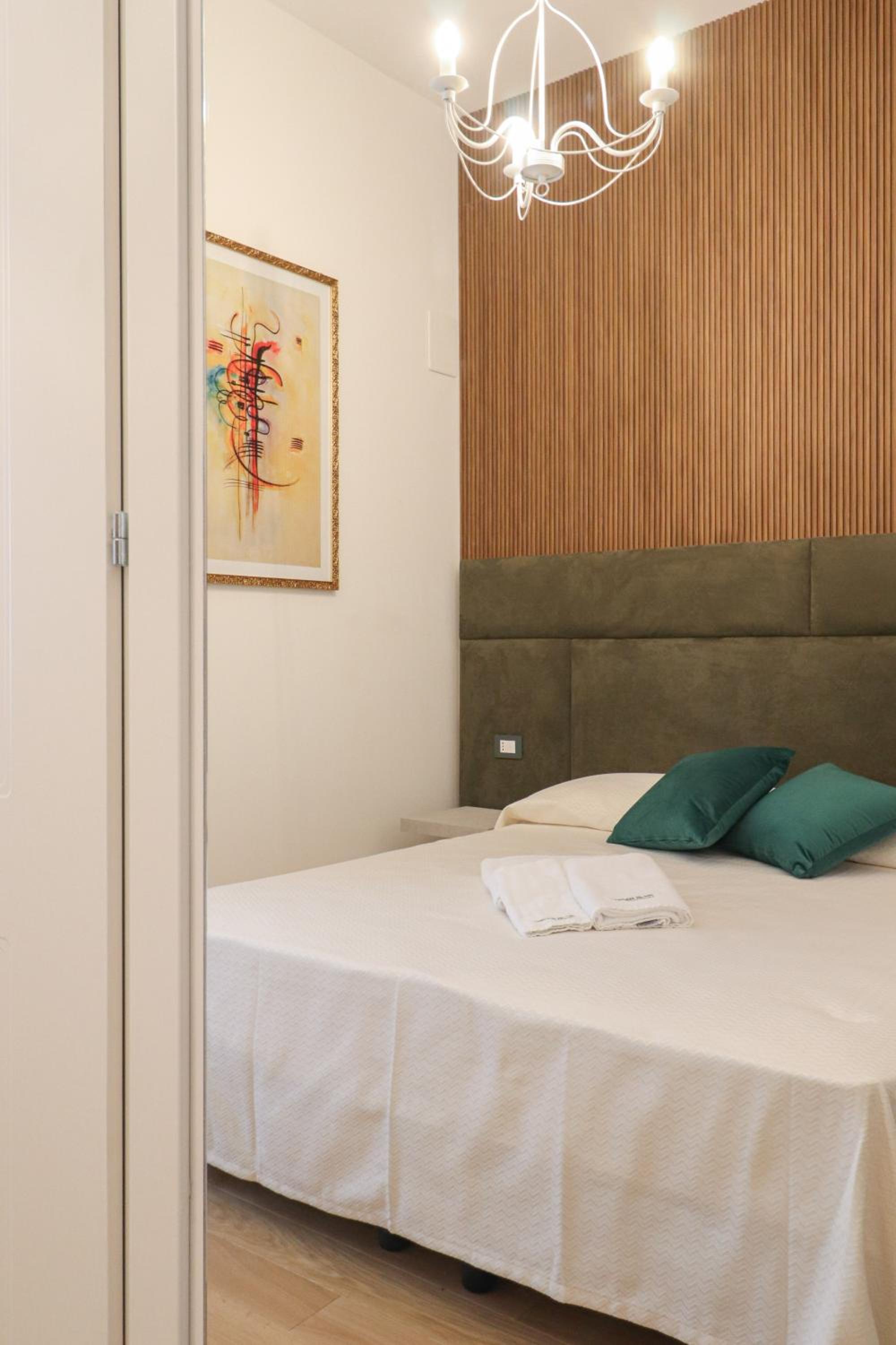 Re Di Rhome Guest House