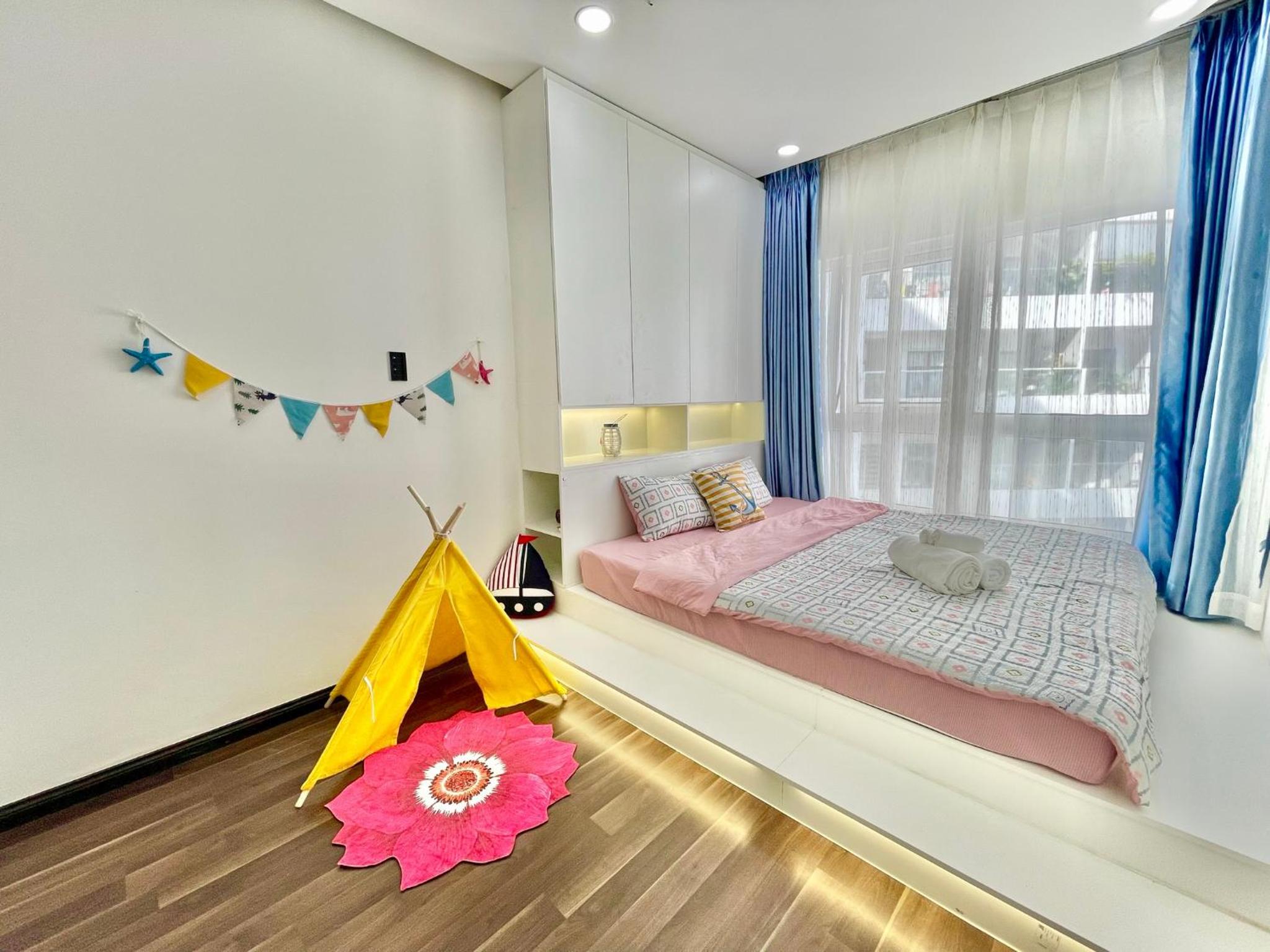 2BR Luxury riverview - Melody of the Sea Monarchy view 4