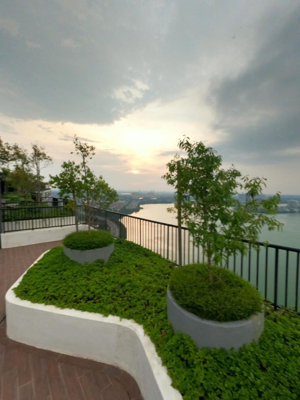 TheBreezy - LBS SKYLAKE RESIDENCE photo 3