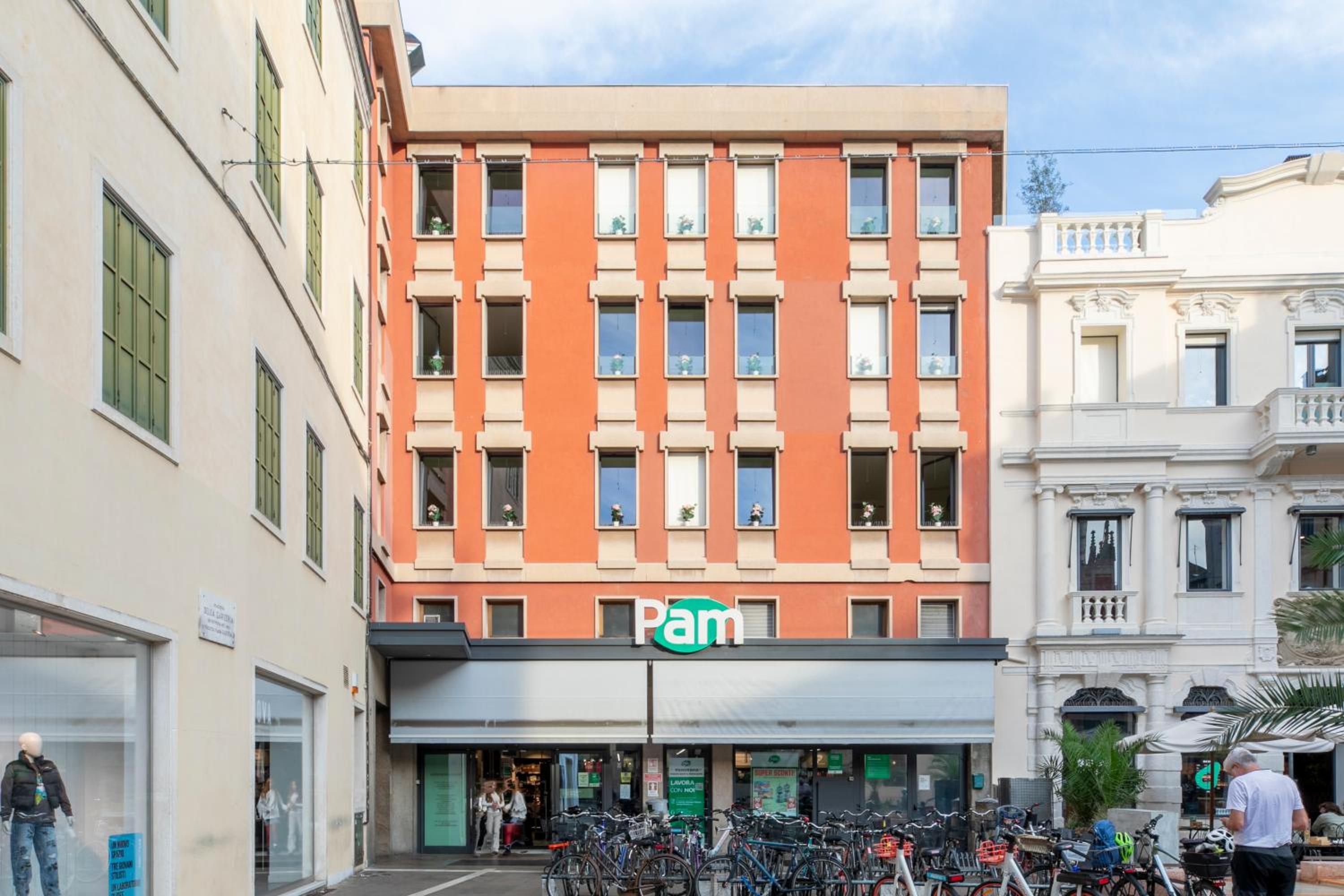 Erïk Langer Pedrocchi Suites