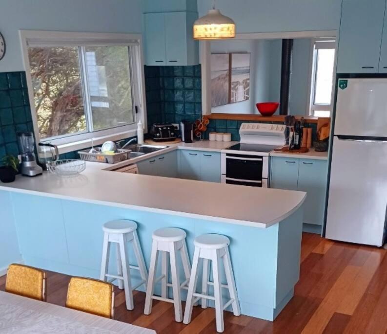 Ocean Blue - Linen, WiFi and Pet Friendly