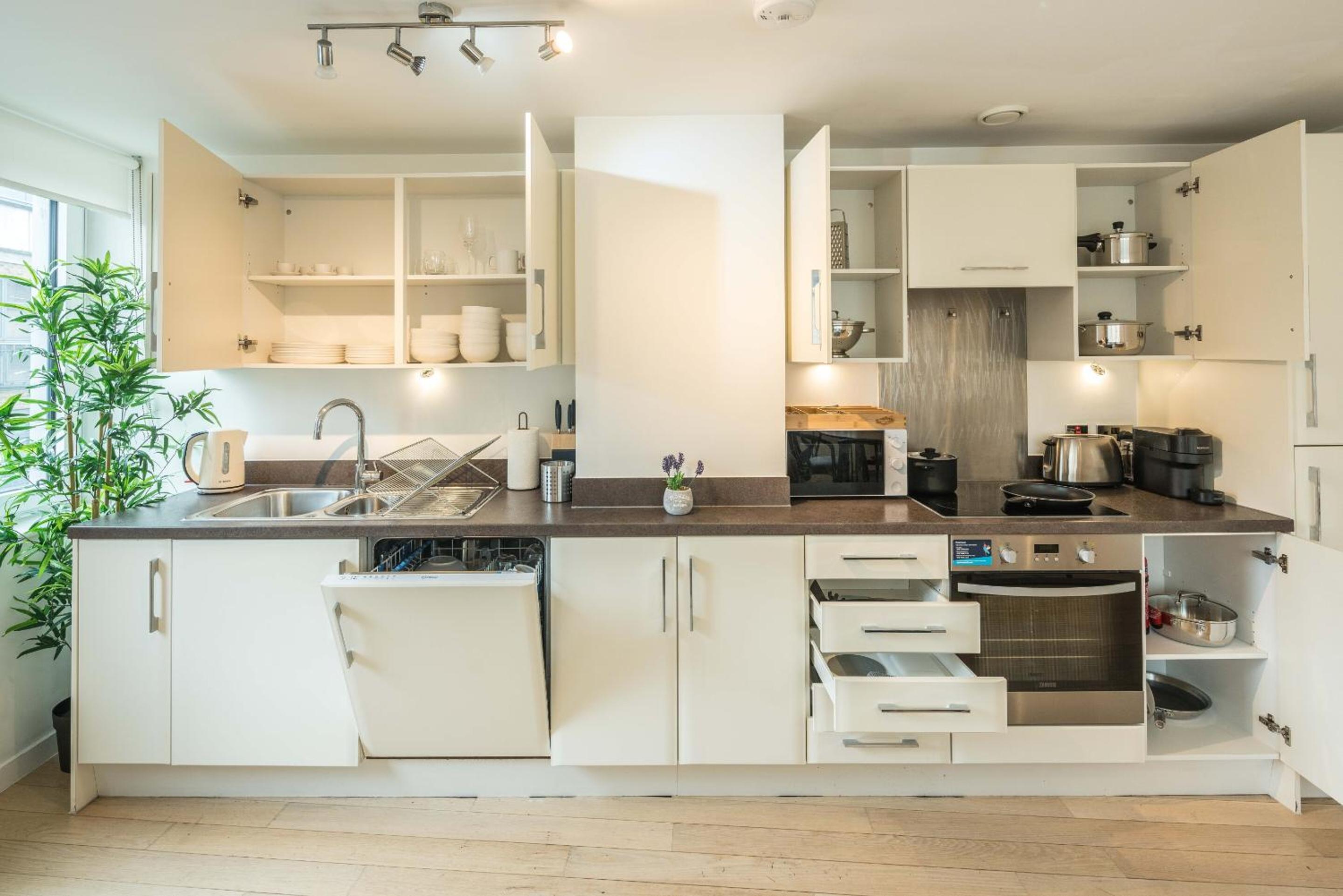Shoreditch Apartments by Sleepy