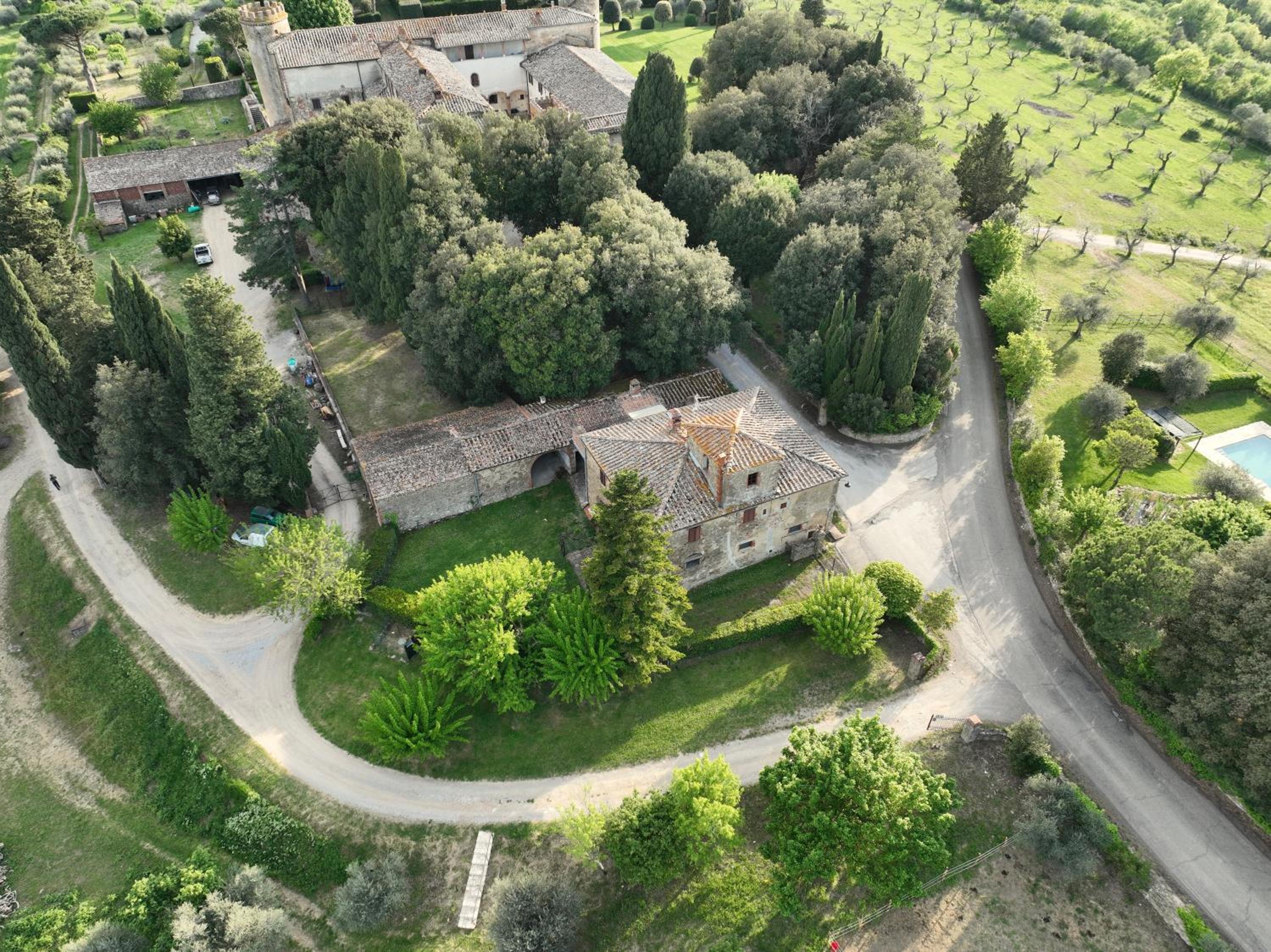 Tuscan Farmhouses at Castello del Calcione Estate