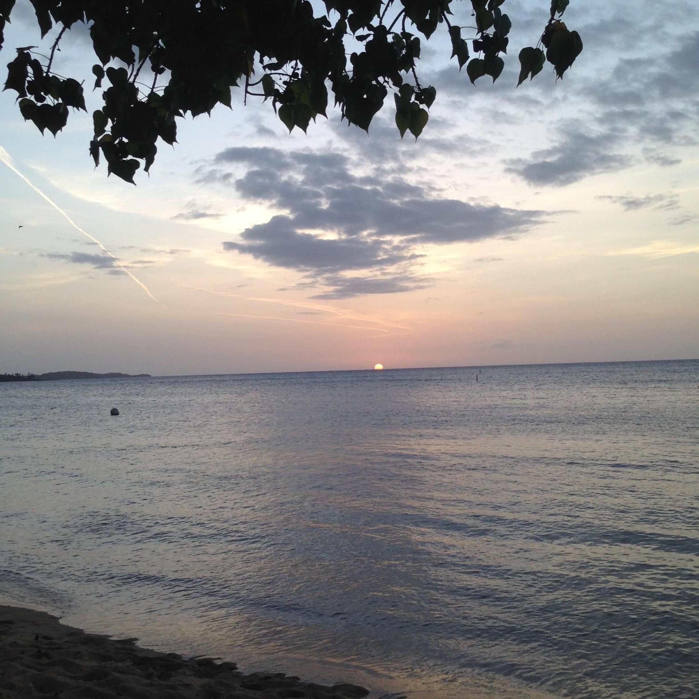 Hotel A Pasos de La Playa - Image 1